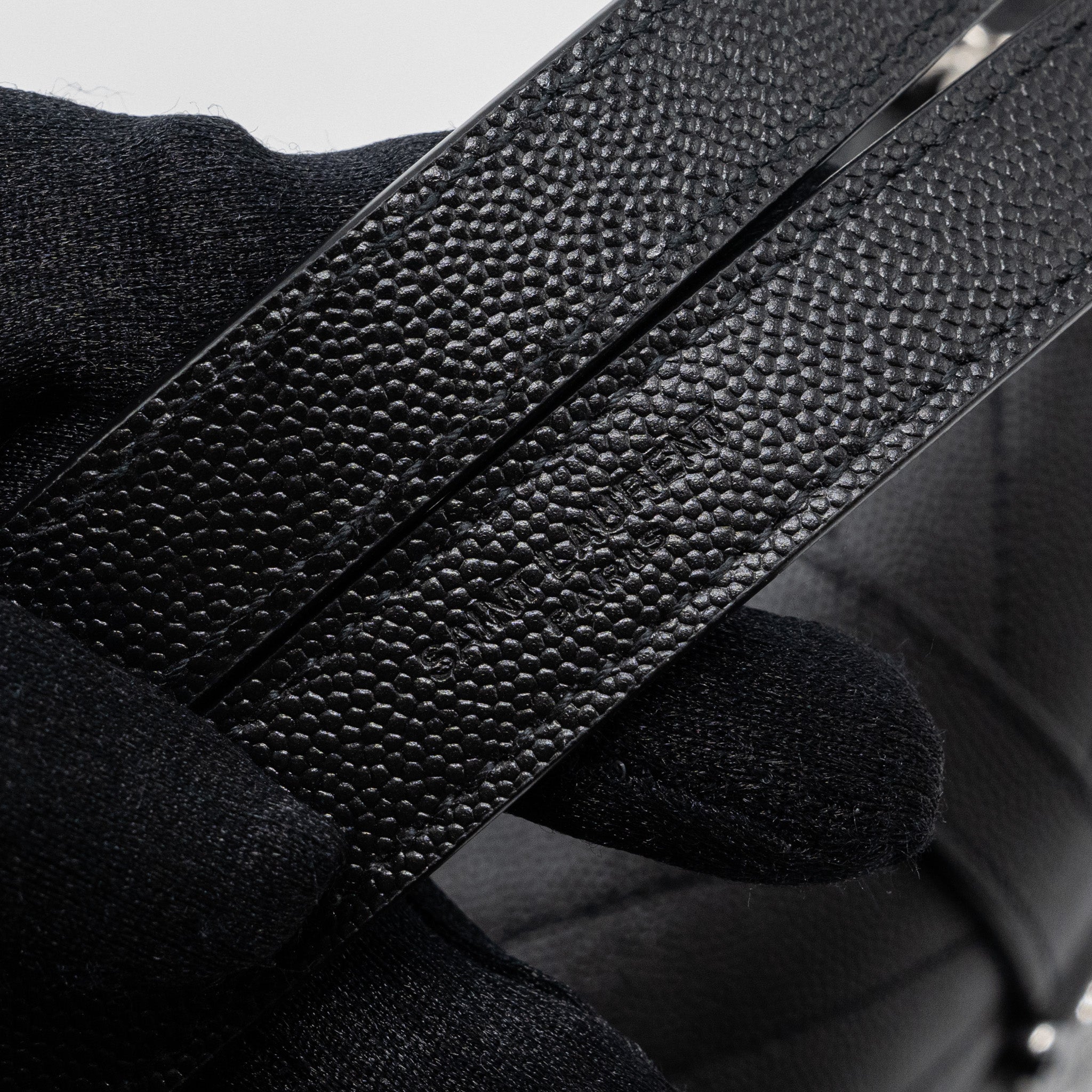 saint-laurent-ysl-envelope-medium-chain-bag-grained-calfskin-mix-matelasse-black-shw