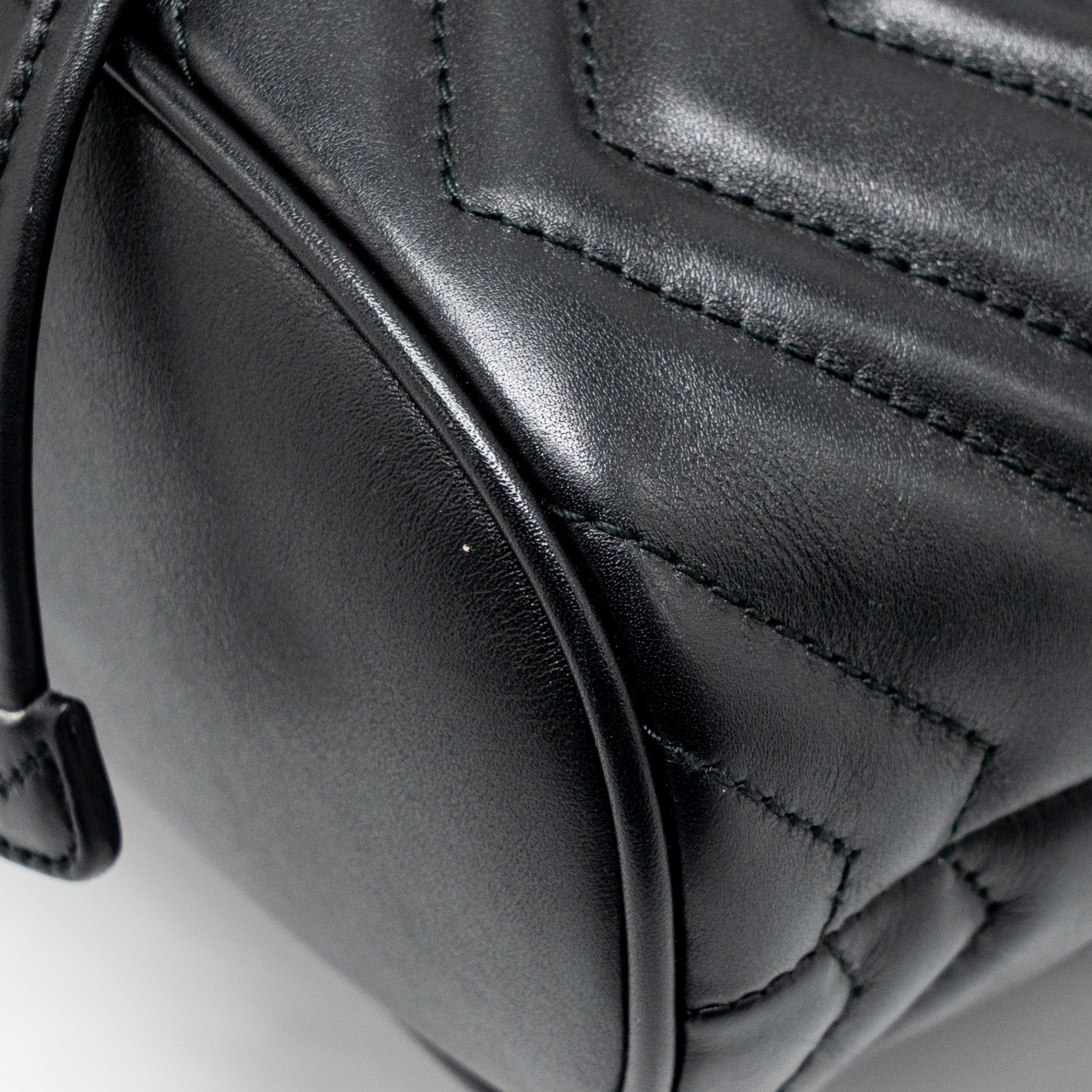gucci-gg-marmont-backpack-calfskin-black-ghw