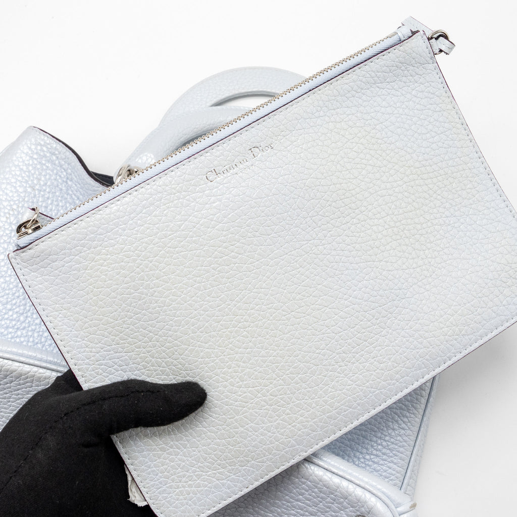 dior-diorissimo-tote-bag-grained-calfskin-light-grey-shw