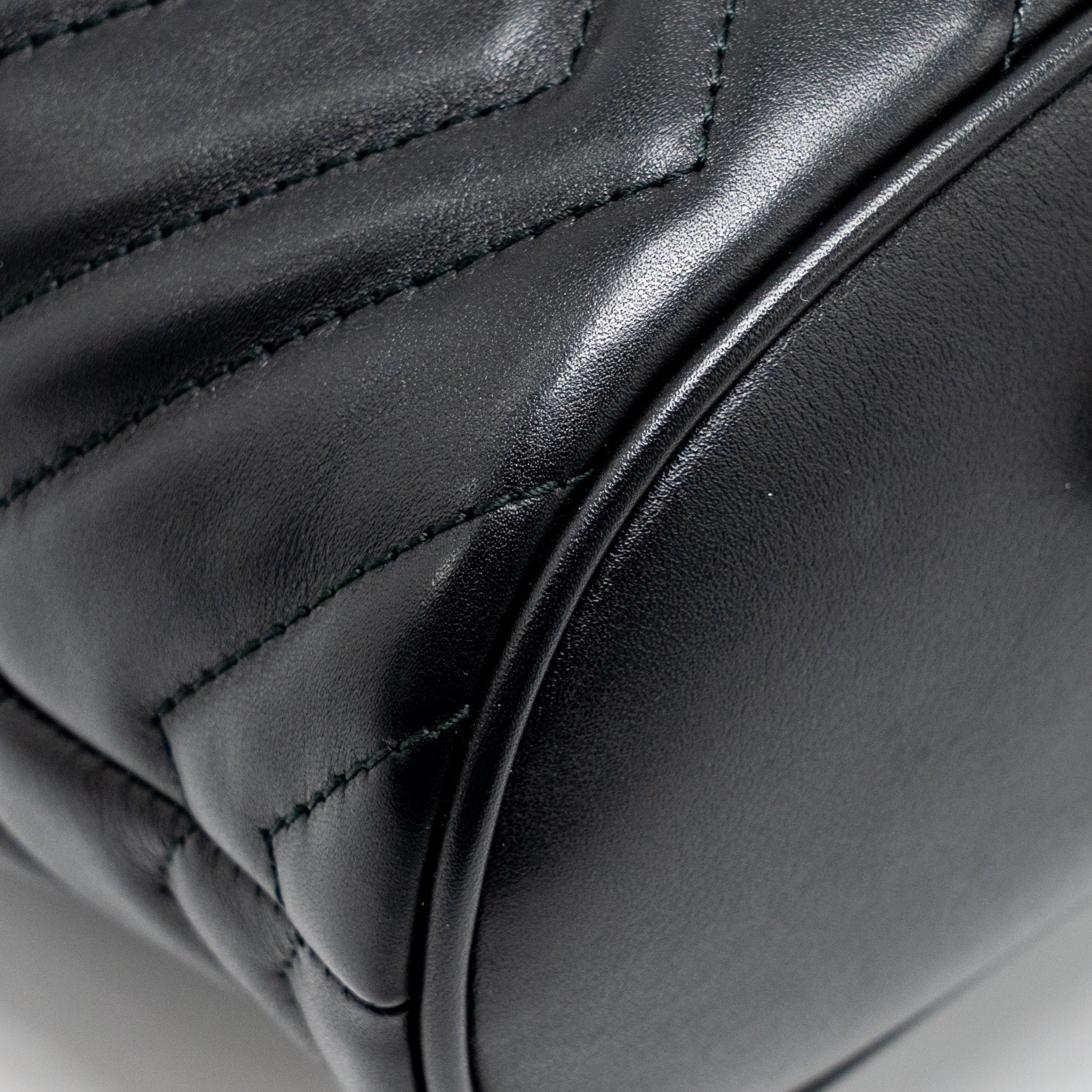 gucci-gg-marmont-backpack-calfskin-black-ghw