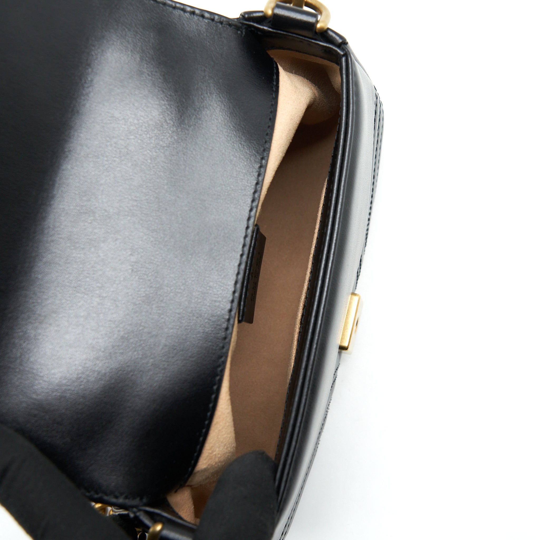gucci-gg-marmont-mini-top-handle-bag-calfskin-black-ghw