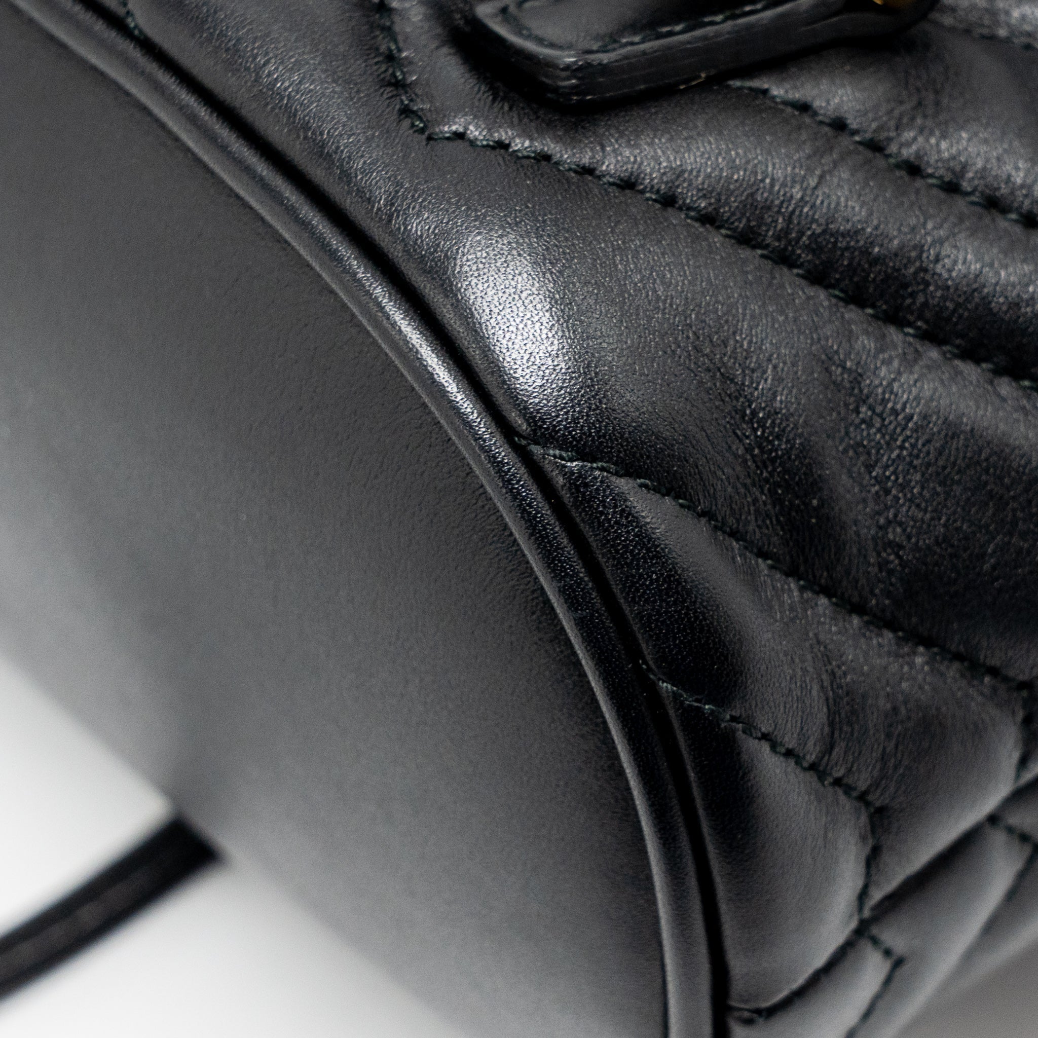 gucci-gg-marmont-backpack-calfskin-black-ghw