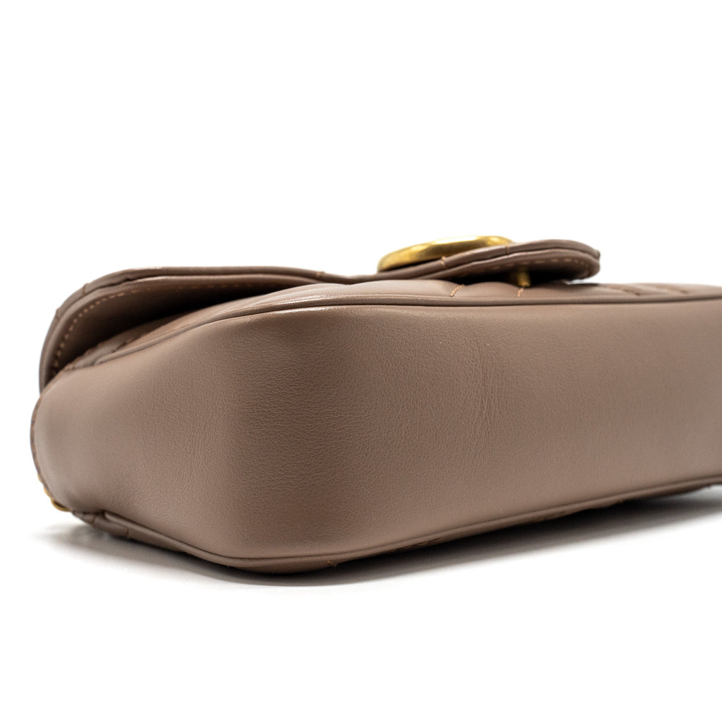 gucci-gg-marmont-super-mini-bag-calfskin-beige-ghw