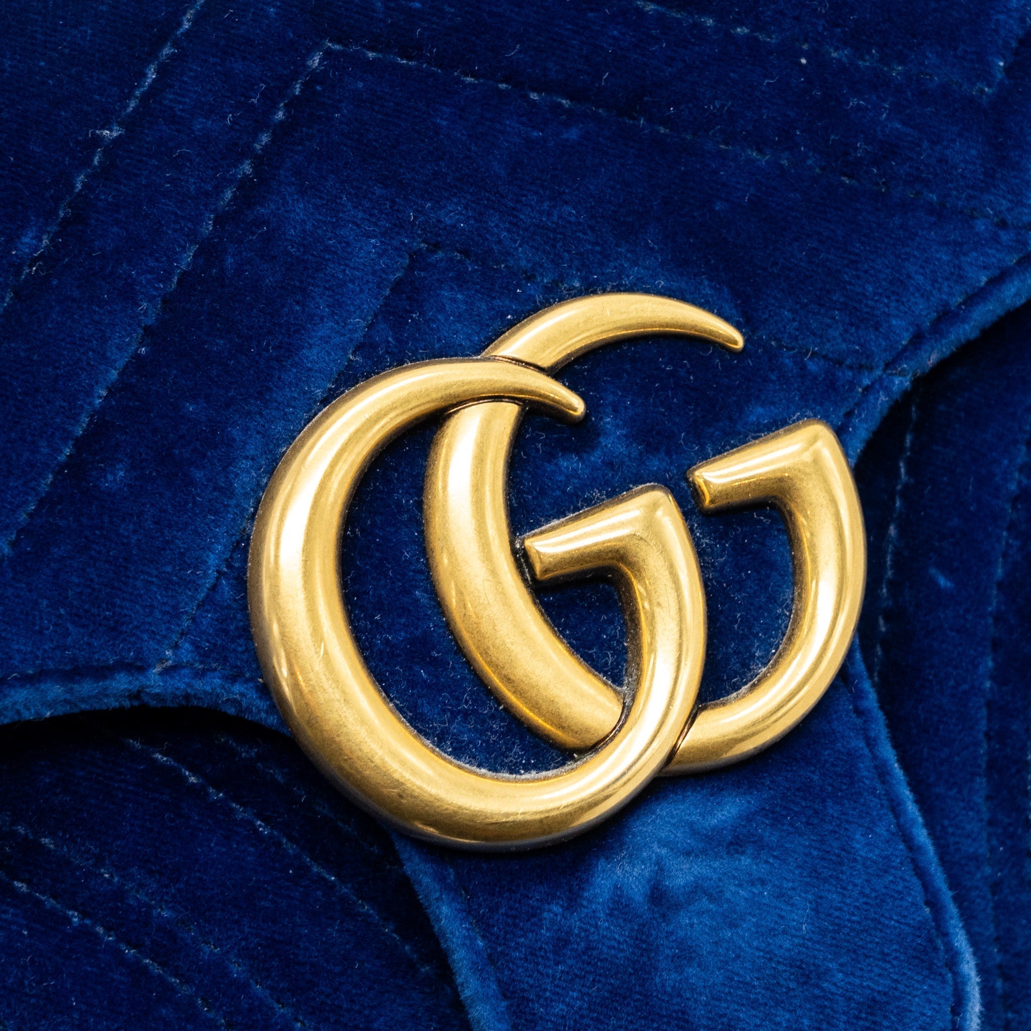 gucci-gg-marmont-shoulder-bag-velvet-blue-ghw-g-g-18124