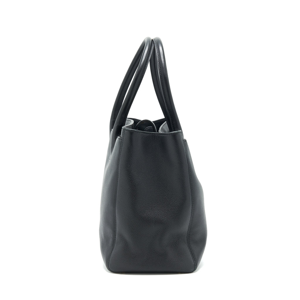 chanel-cerf-tote-bag-grained-calfskin-black-with-ghw