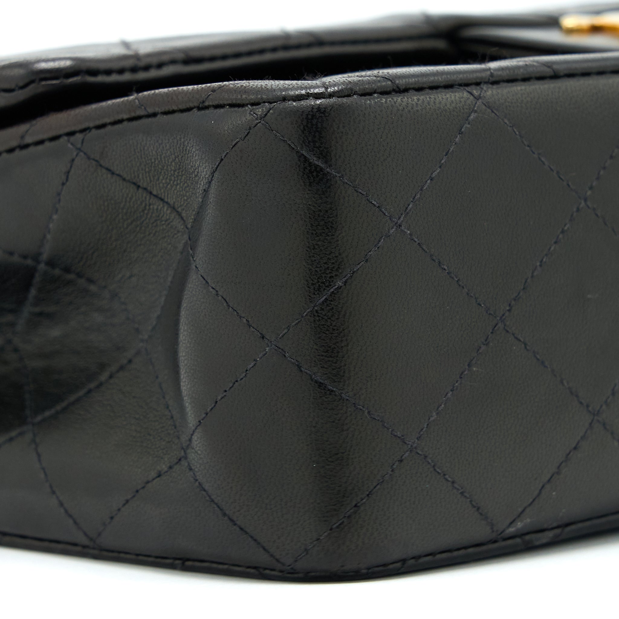 chanel-vintage-classic-double-flap-bag-lambskin-black-ghw
