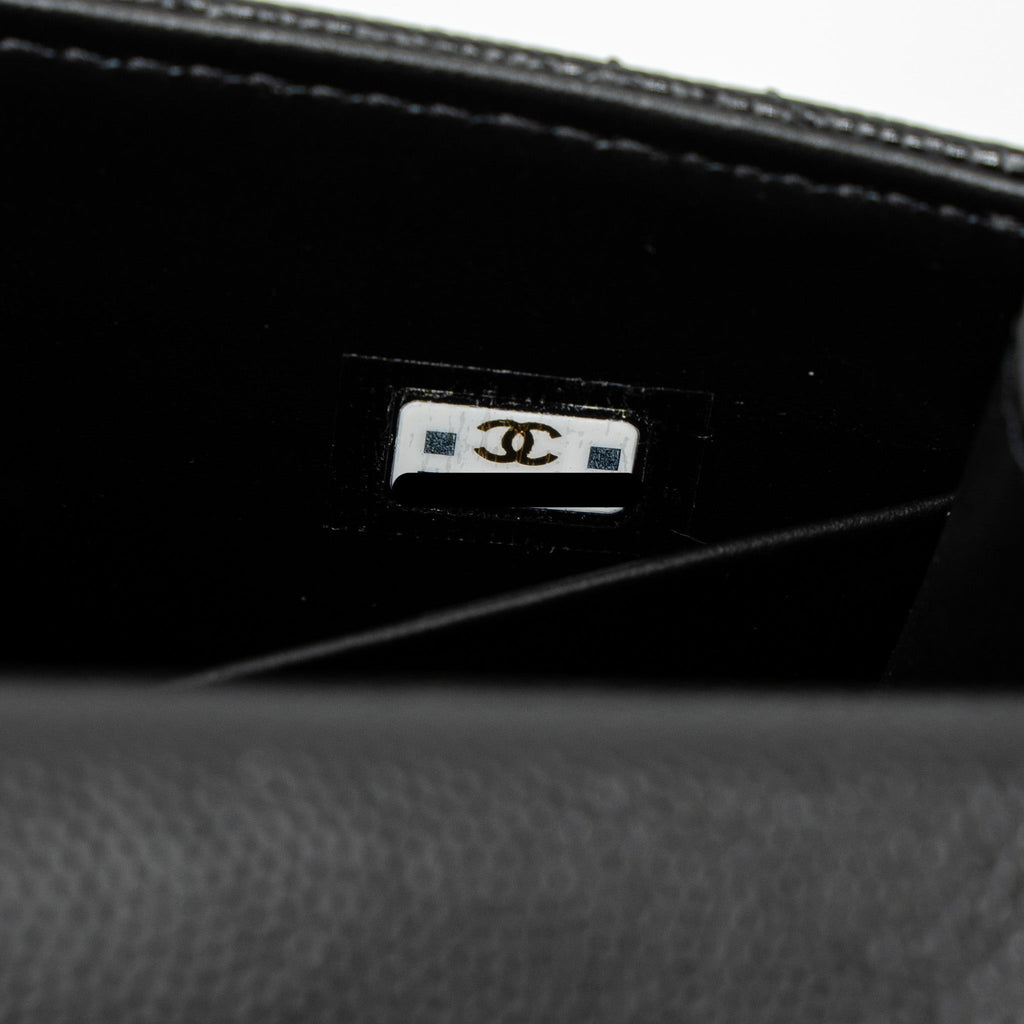chanel-23p-top-handle-mini-flap-bag-caviar-black-lghw-mmcrochip