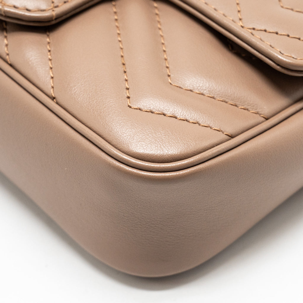 gucci-gg-marmont-super-mini-bag-calfskin-beige-ghw