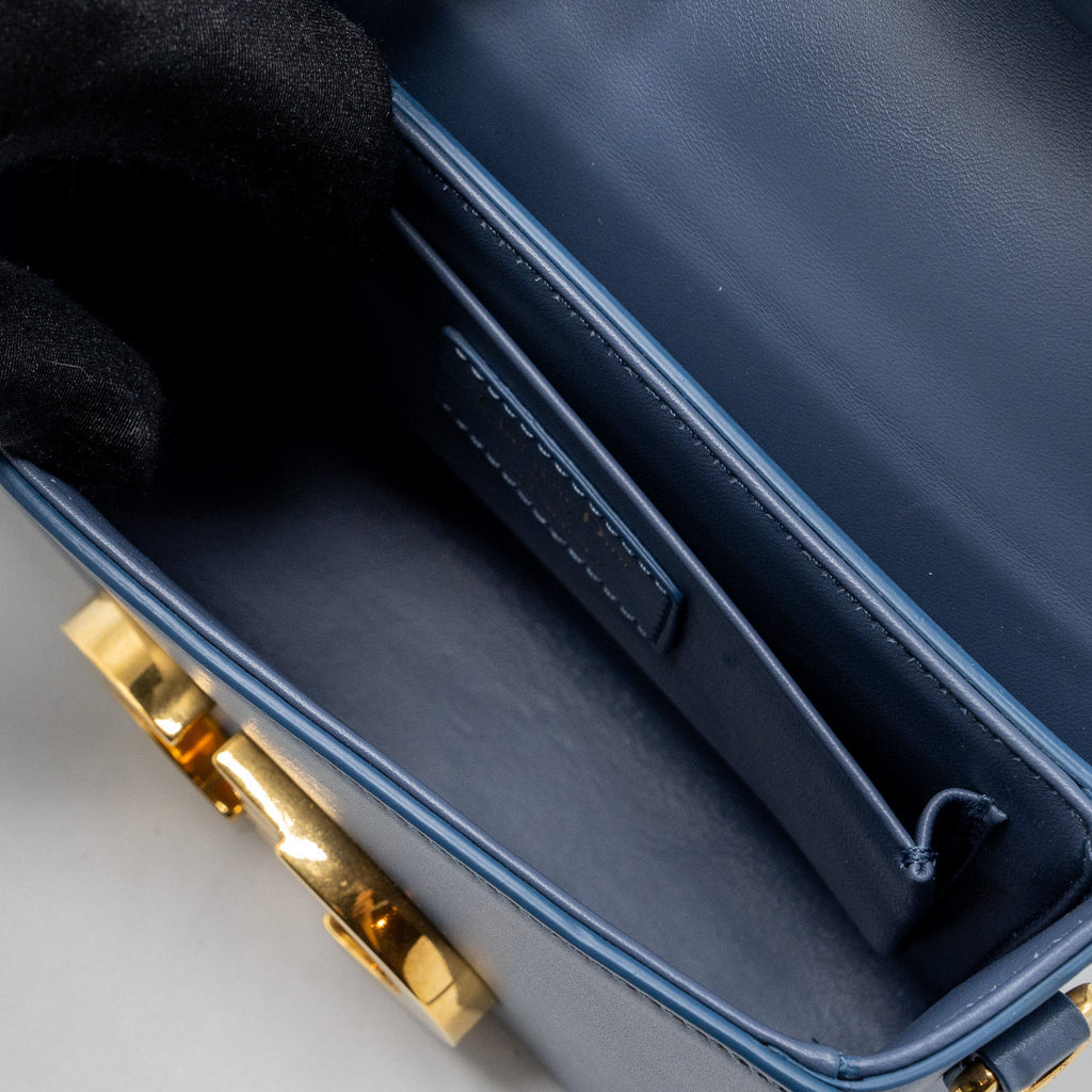 dior-30-montaigne-box-bag-calfskin-light-blue-ghw