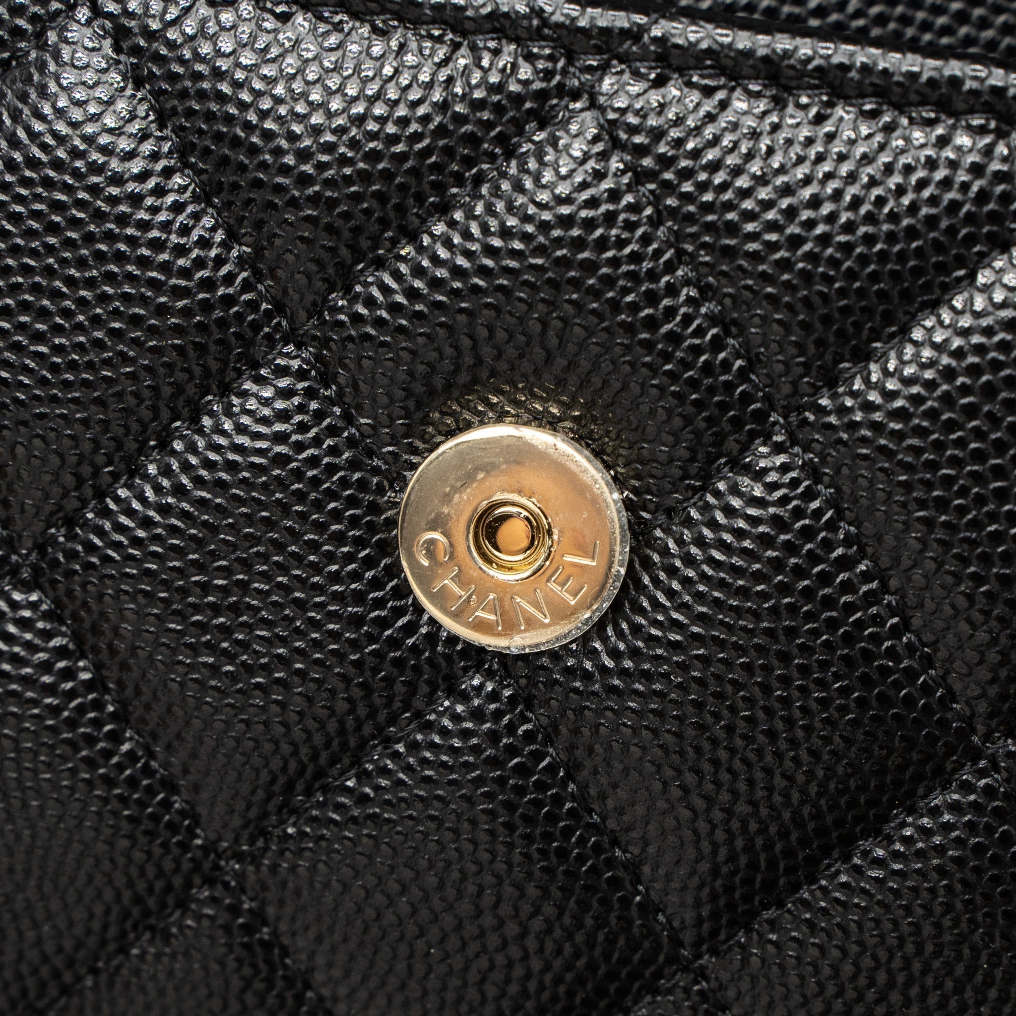 chanel-23p-top-handle-mini-flap-bag-caviar-black-lghw-mmcrochip