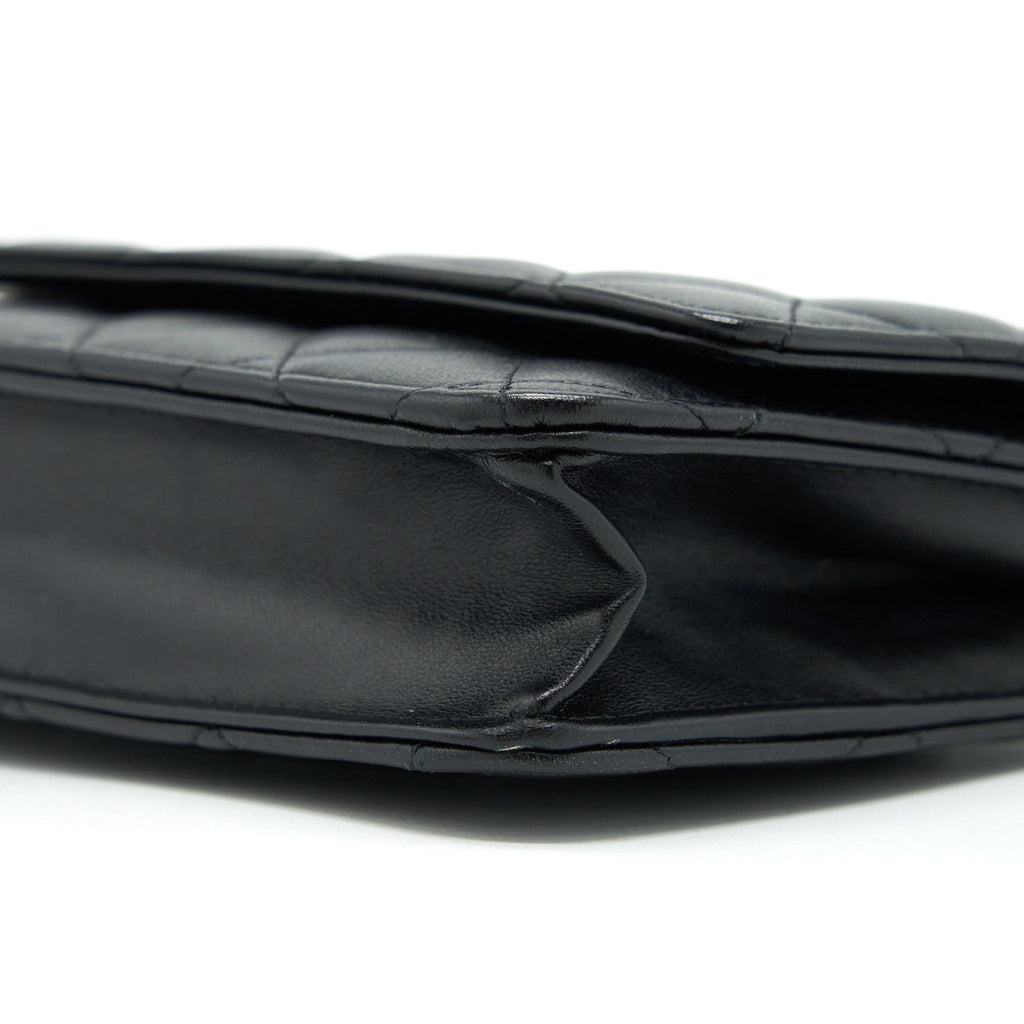 chanel-classic-wallet-on-chain-lambskin-black-shw