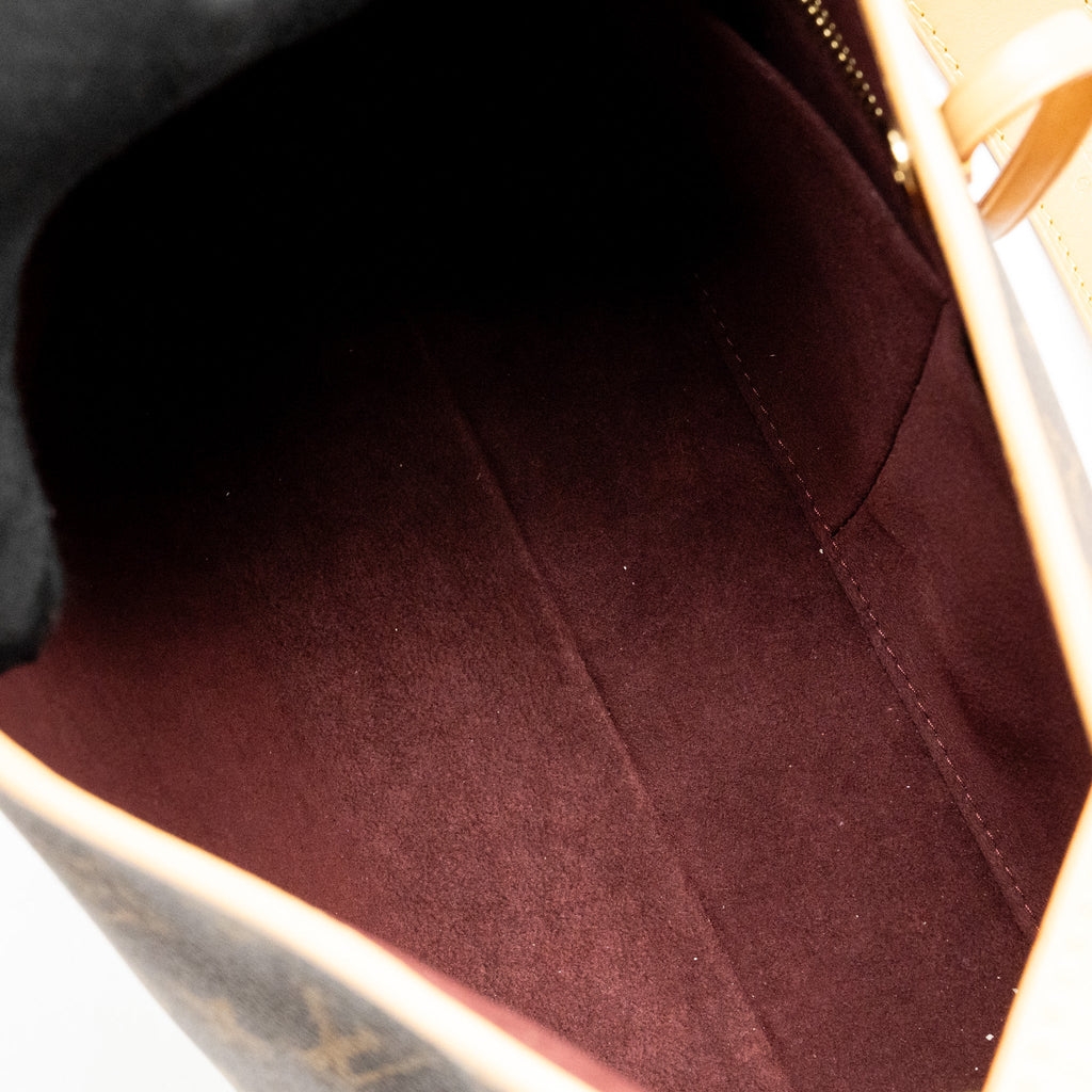 louis-vuitton-carryall-pm-monogram-canvas-leather-ghw