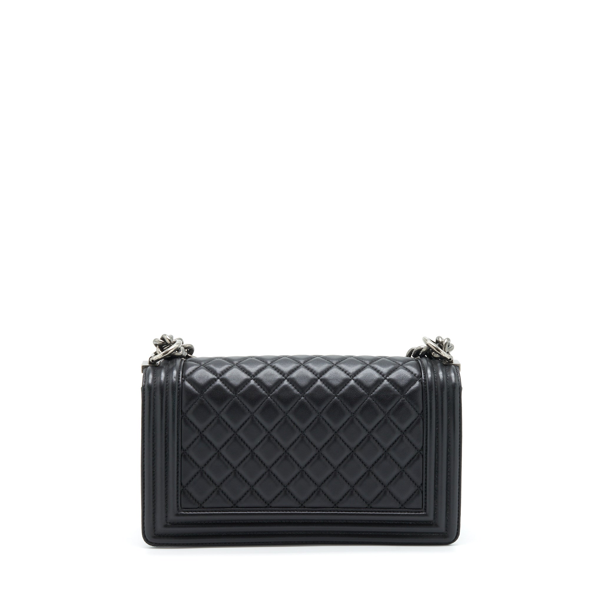 chanel-medium-boy-bag-lambskin-black-ruthenium-sliver-hardware