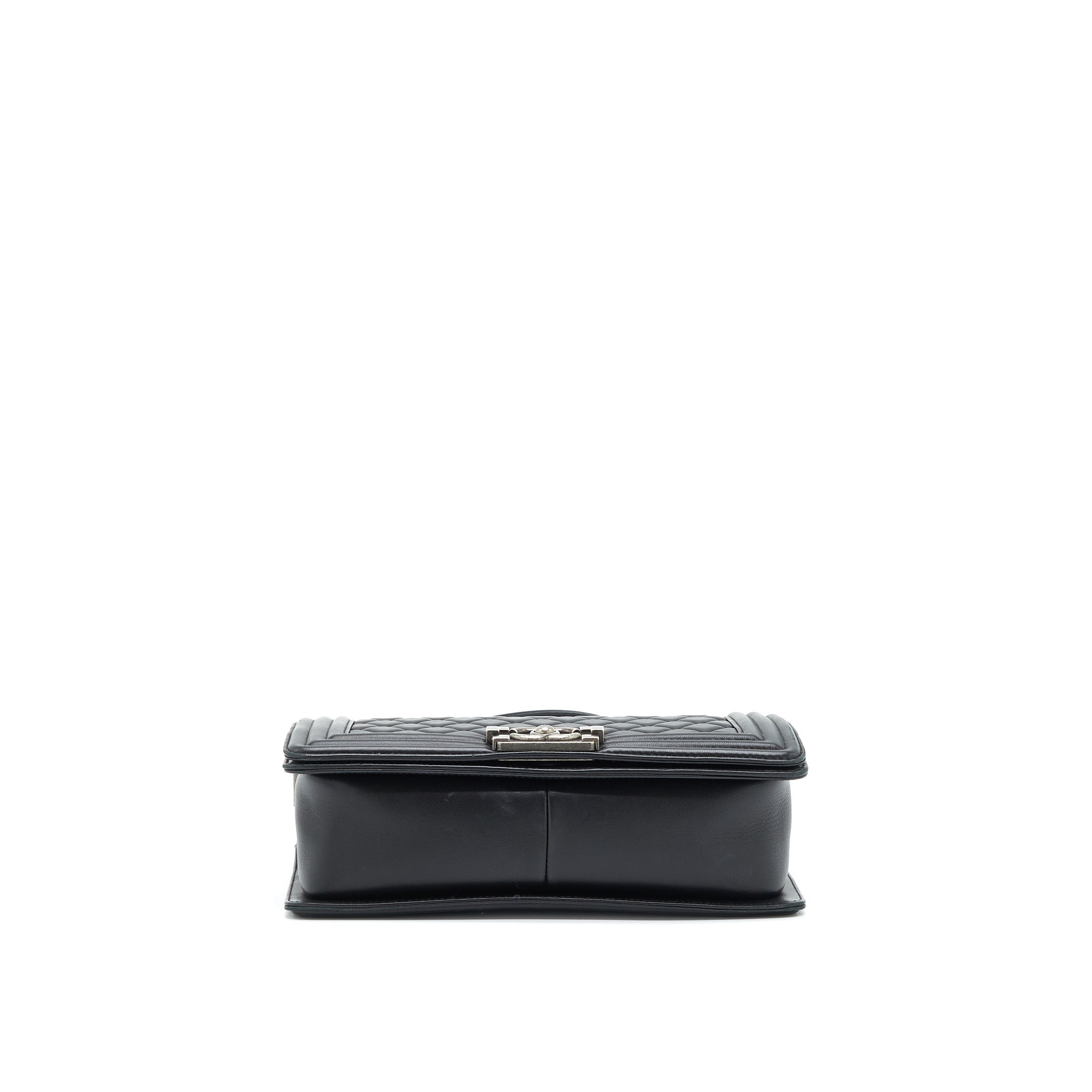 chanel-medium-boy-bag-lambskin-black-ruthenium-sliver-hardware