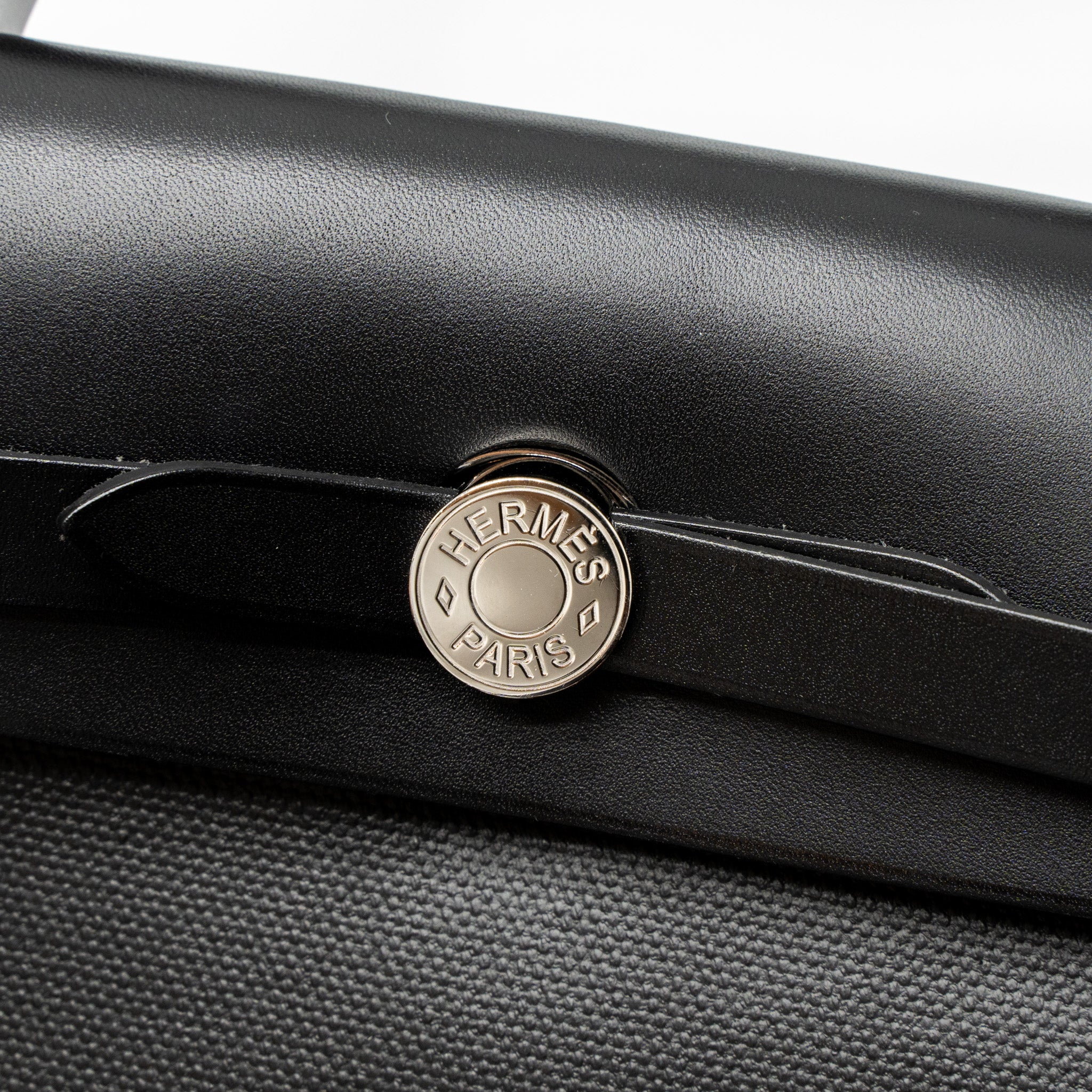 hermes-herbag-31-zip-bag-toile-h-berline-canvas-hunter-black-ecru-shw-stamp-z