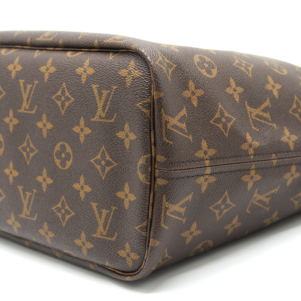 louis-vuitton-neverfull-mm-monogram-canvas-beige