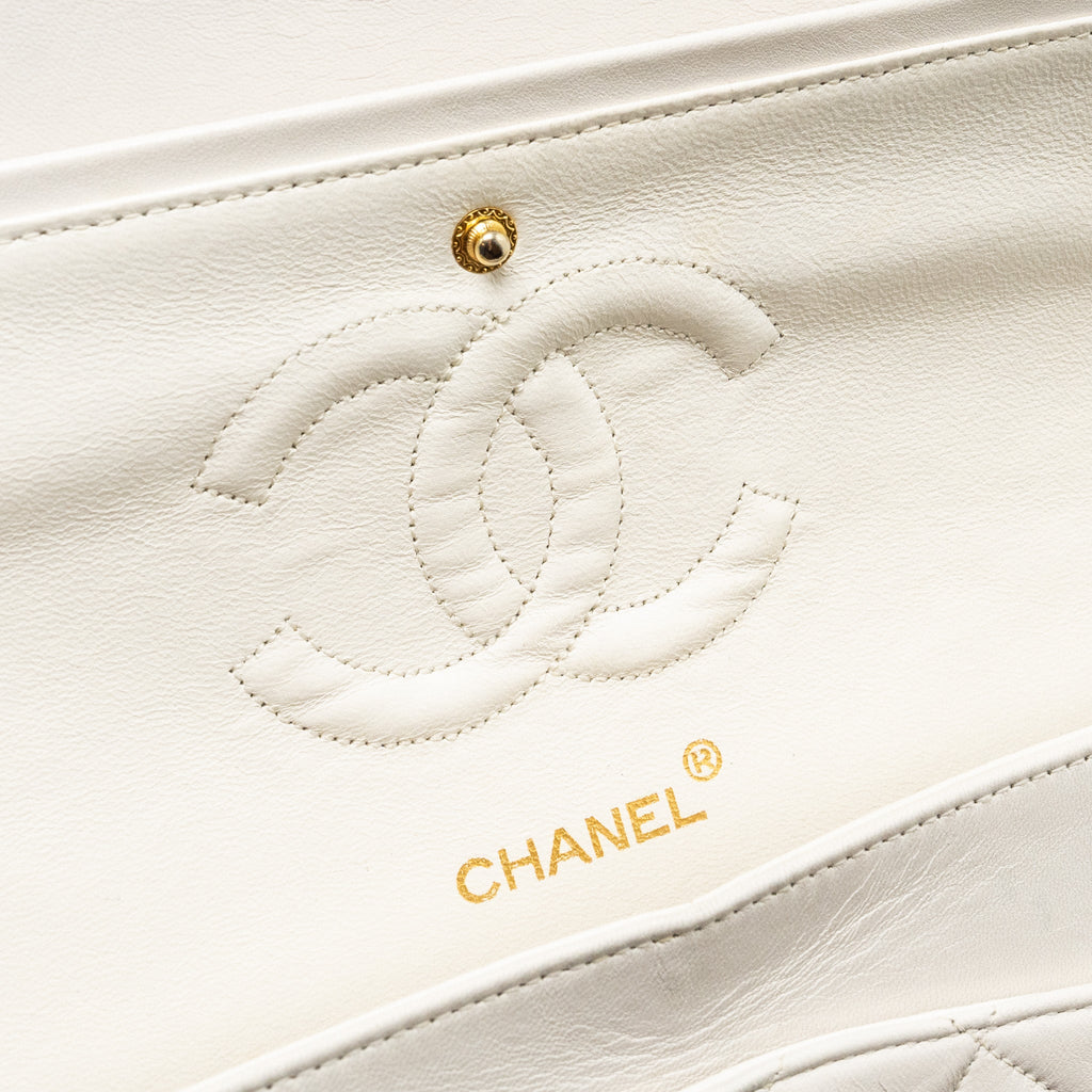 chanel-vintage-medium-classic-double-flap-bag-lambskin-white-ghw