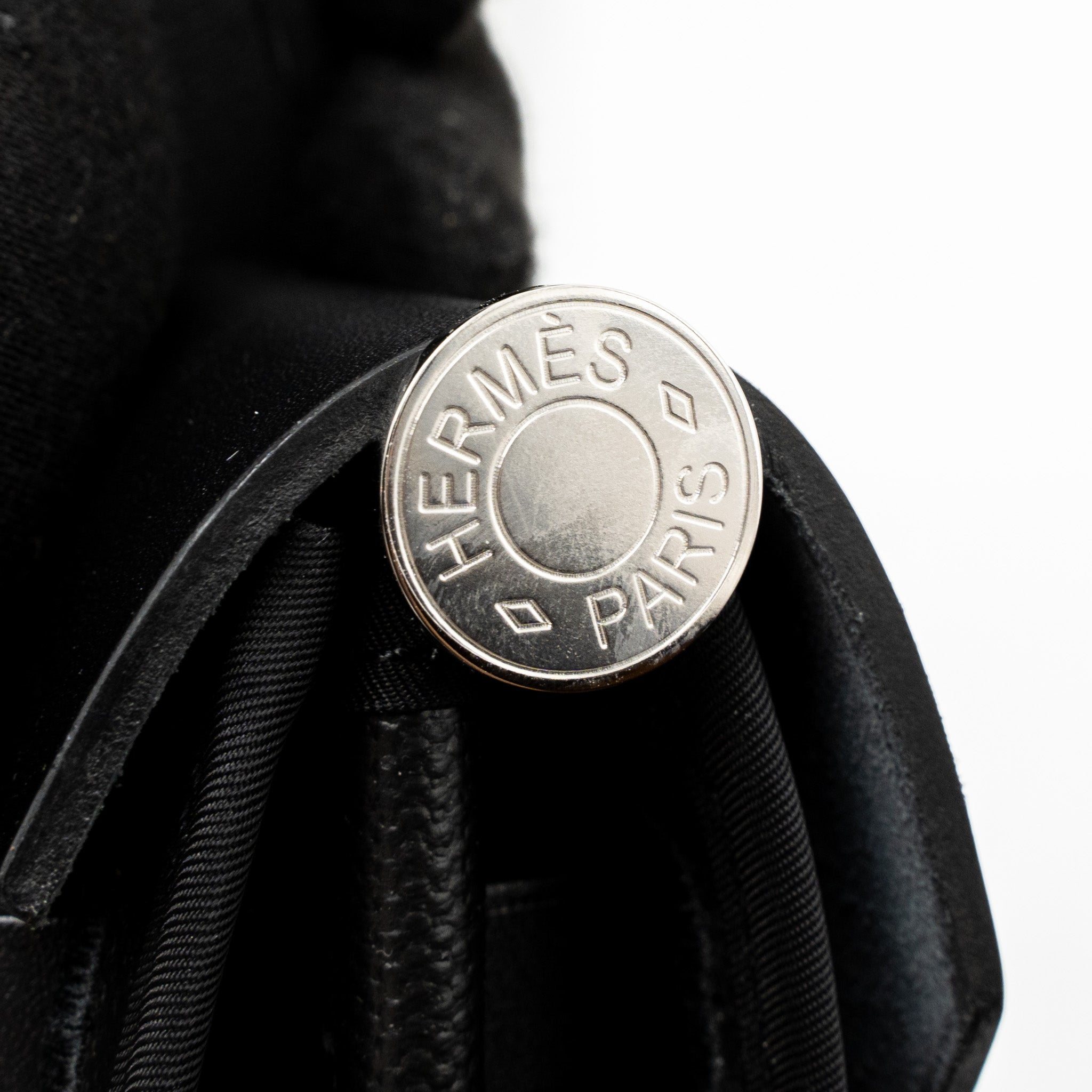 hermes-herbag-31-zip-bag-toile-h-berline-canvas-hunter-black-ecru-shw-stamp-z