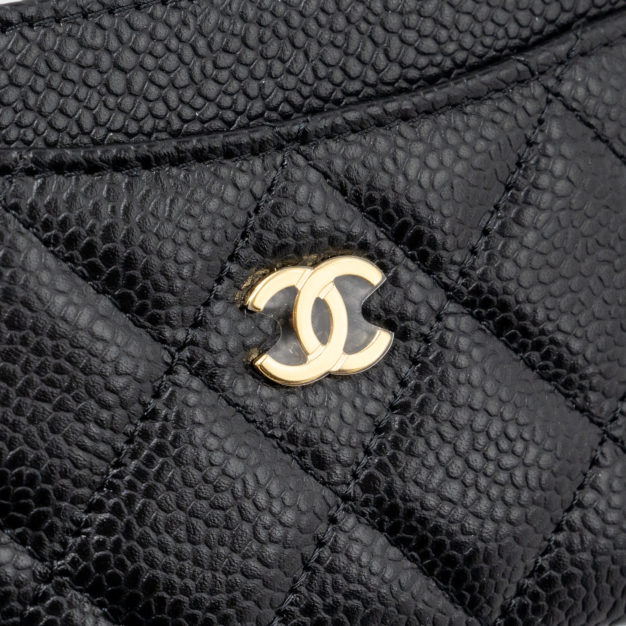 chanel-classic-card-holder-caviar-black-ghw-microchip-3
