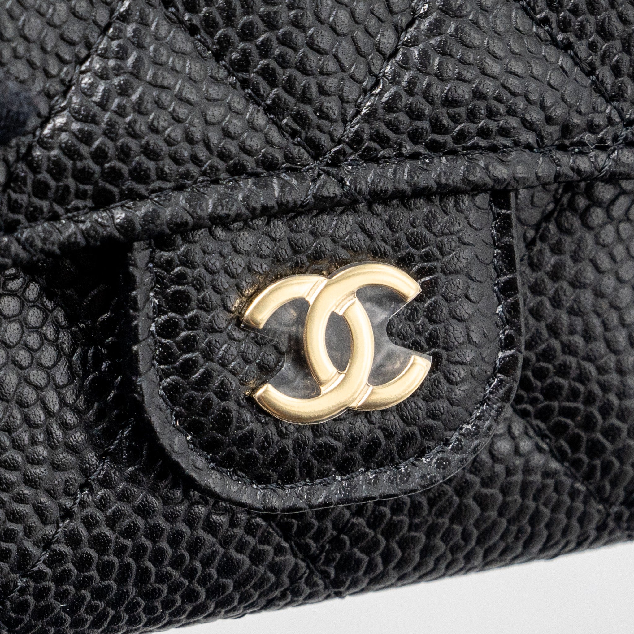 chanel-classic-flap-card-holder-caviar-black-ghw-microchip-4