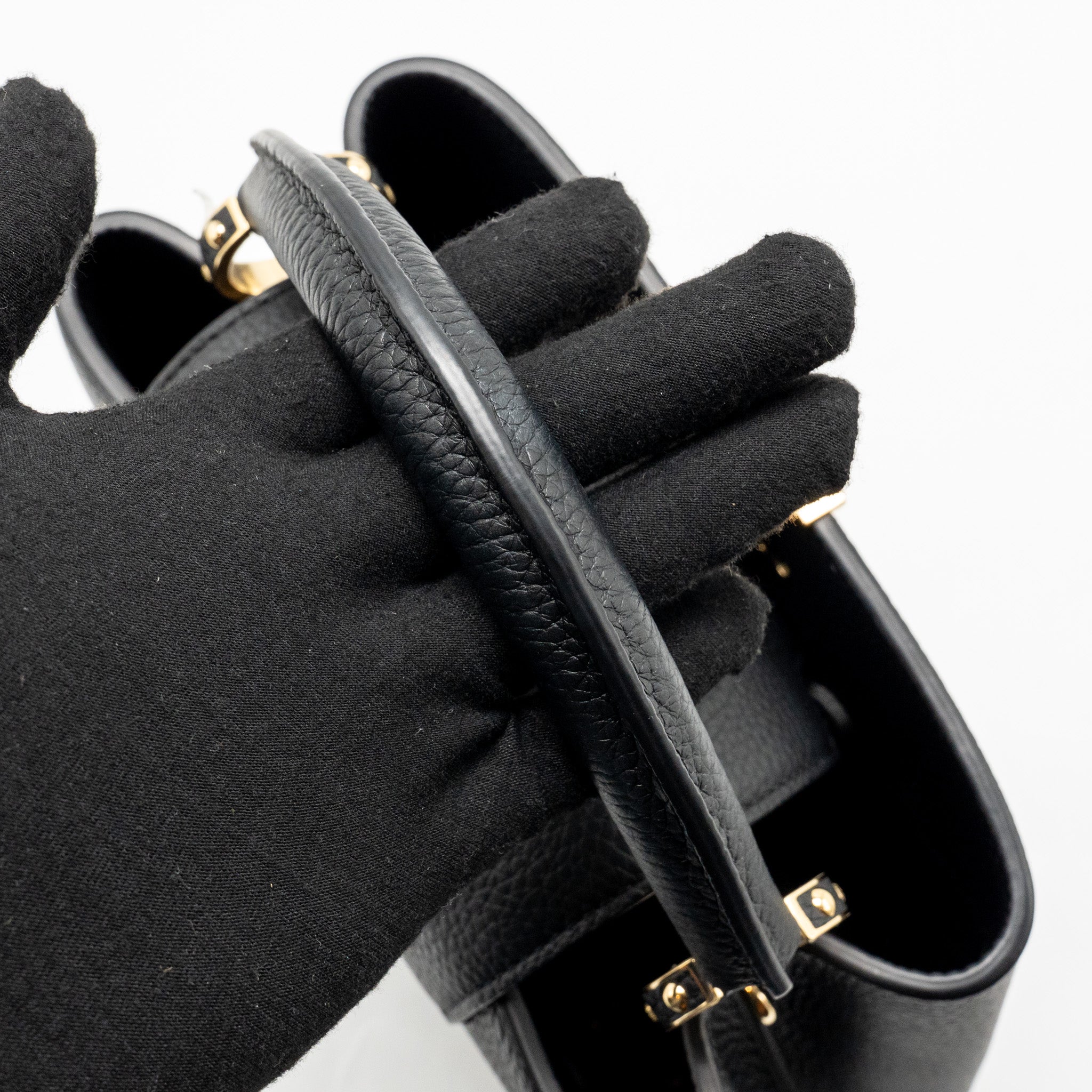 louis-vuitton-murakami-limited-edition-capucines-bb-taurillon-leather-black-ghw