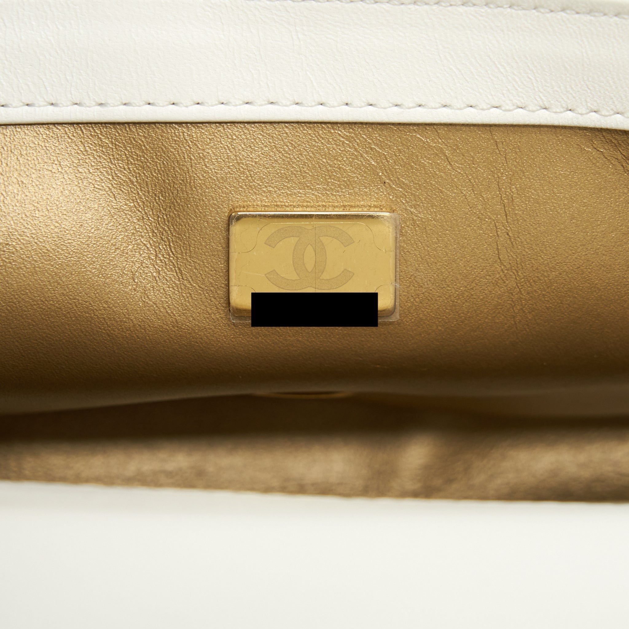 chanel-pearl-crush-mini-rectangular-flap-bag-lambskin-white-ghw-microchip