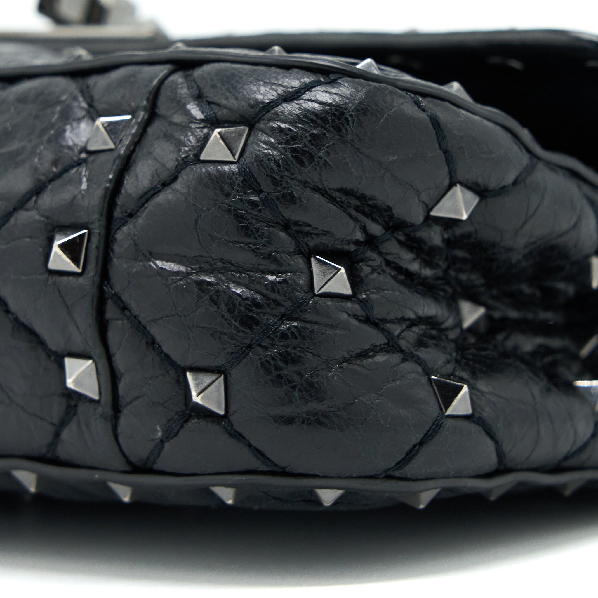 valentino-rockstud-top-handle-flap-bag-with-chain-black-shw