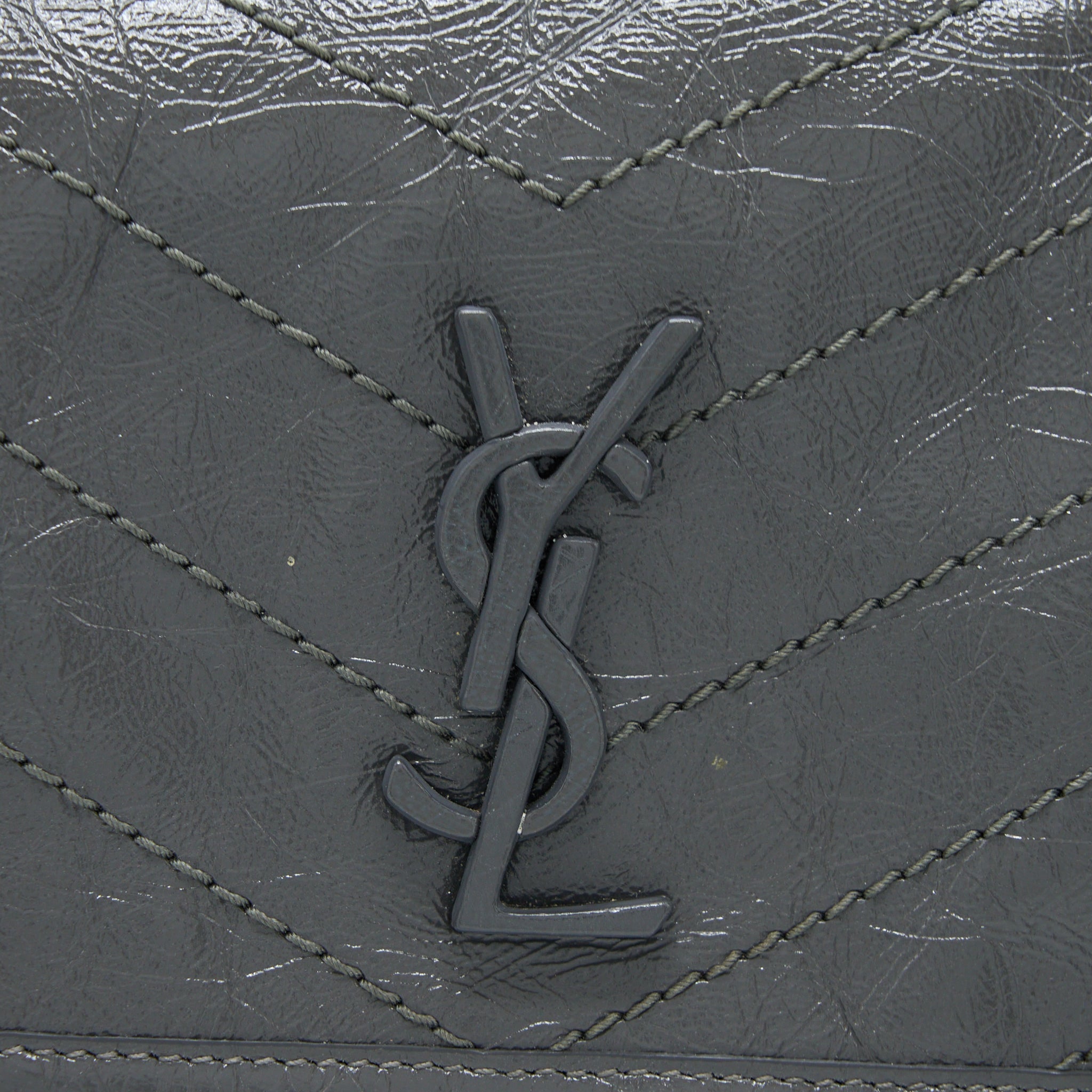 saint-laurent-ysl-niki-baby-dark-grey-with-grey-hardware