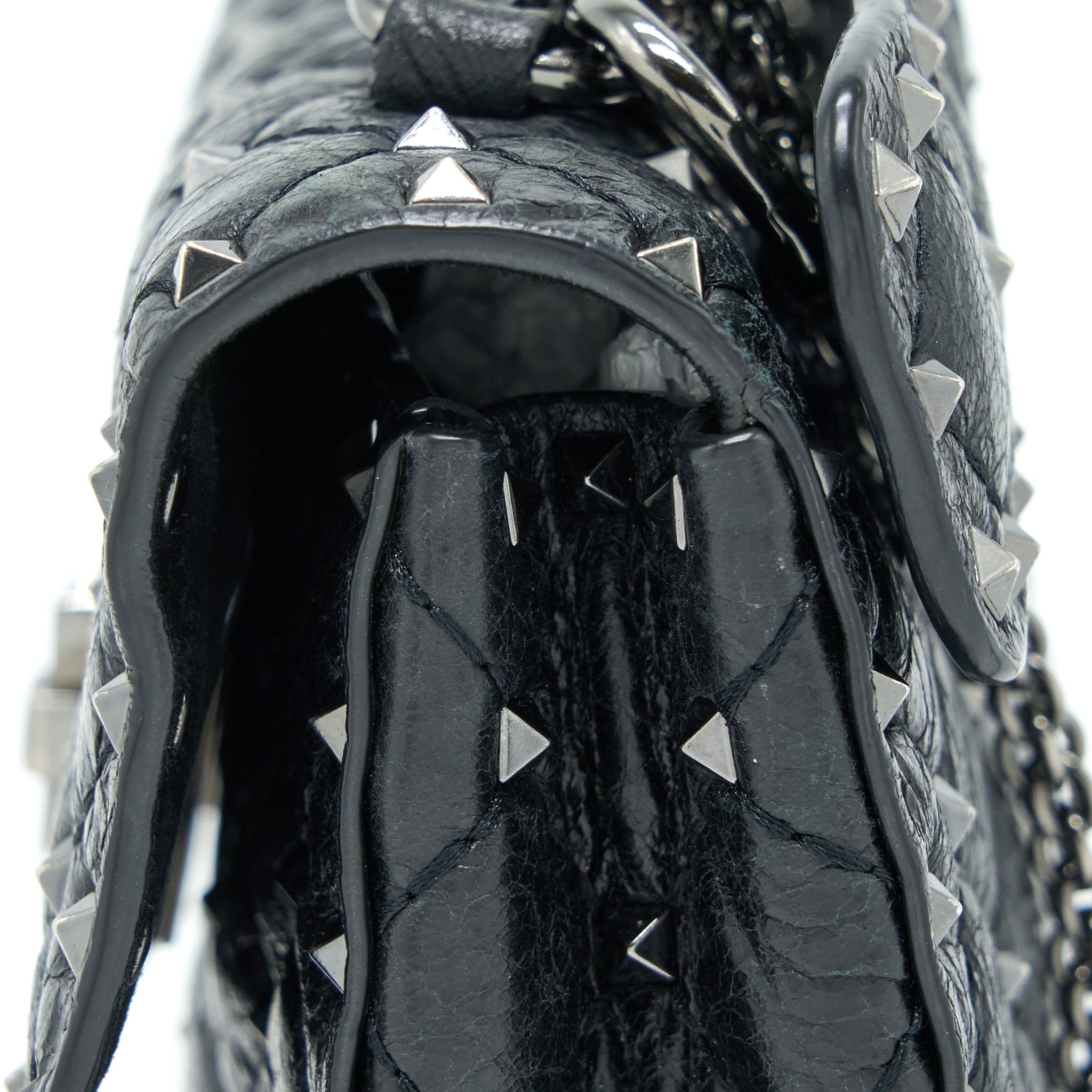 valentino-rockstud-top-handle-flap-bag-with-chain-black-shw