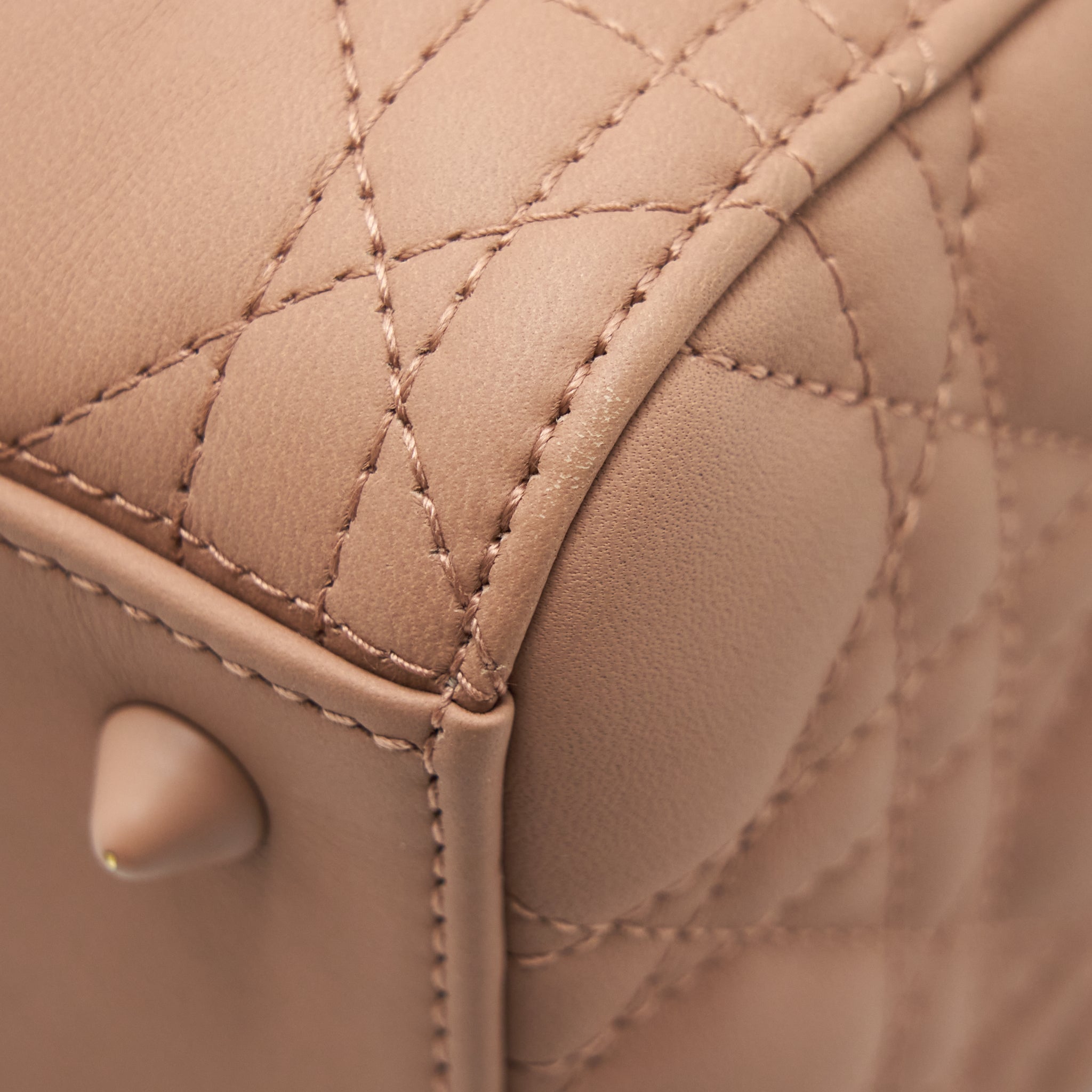 dior-medium-lady-dior-blush-ultramatte-cannage-calfskin-bag