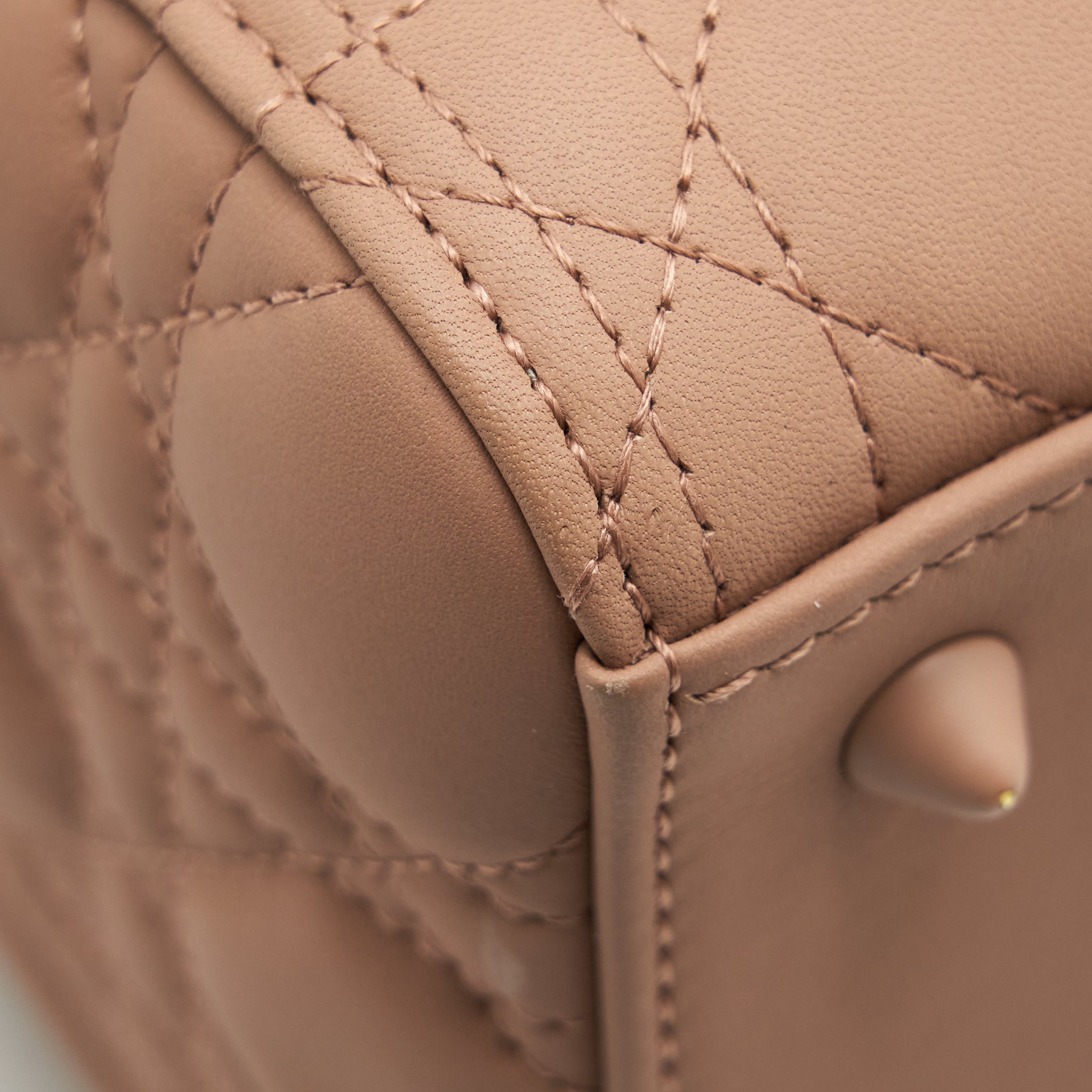 dior-medium-lady-dior-blush-ultramatte-cannage-calfskin-bag