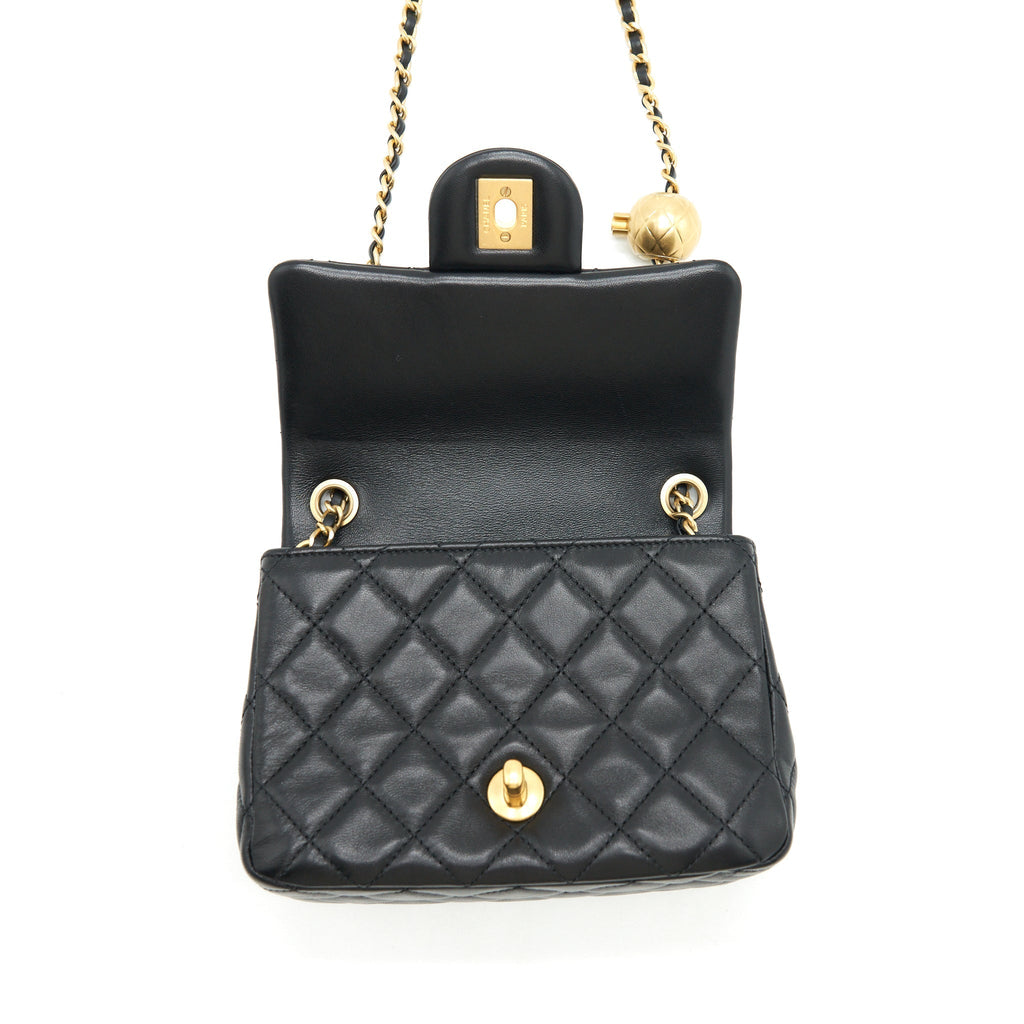 chanel-mini-square-pearl-crush-lambskin-black-ghw