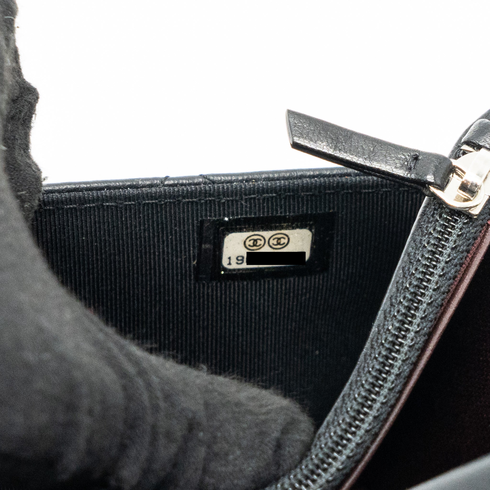 chanel-classic-wallet-on-chain-lambskin-black-shw-2