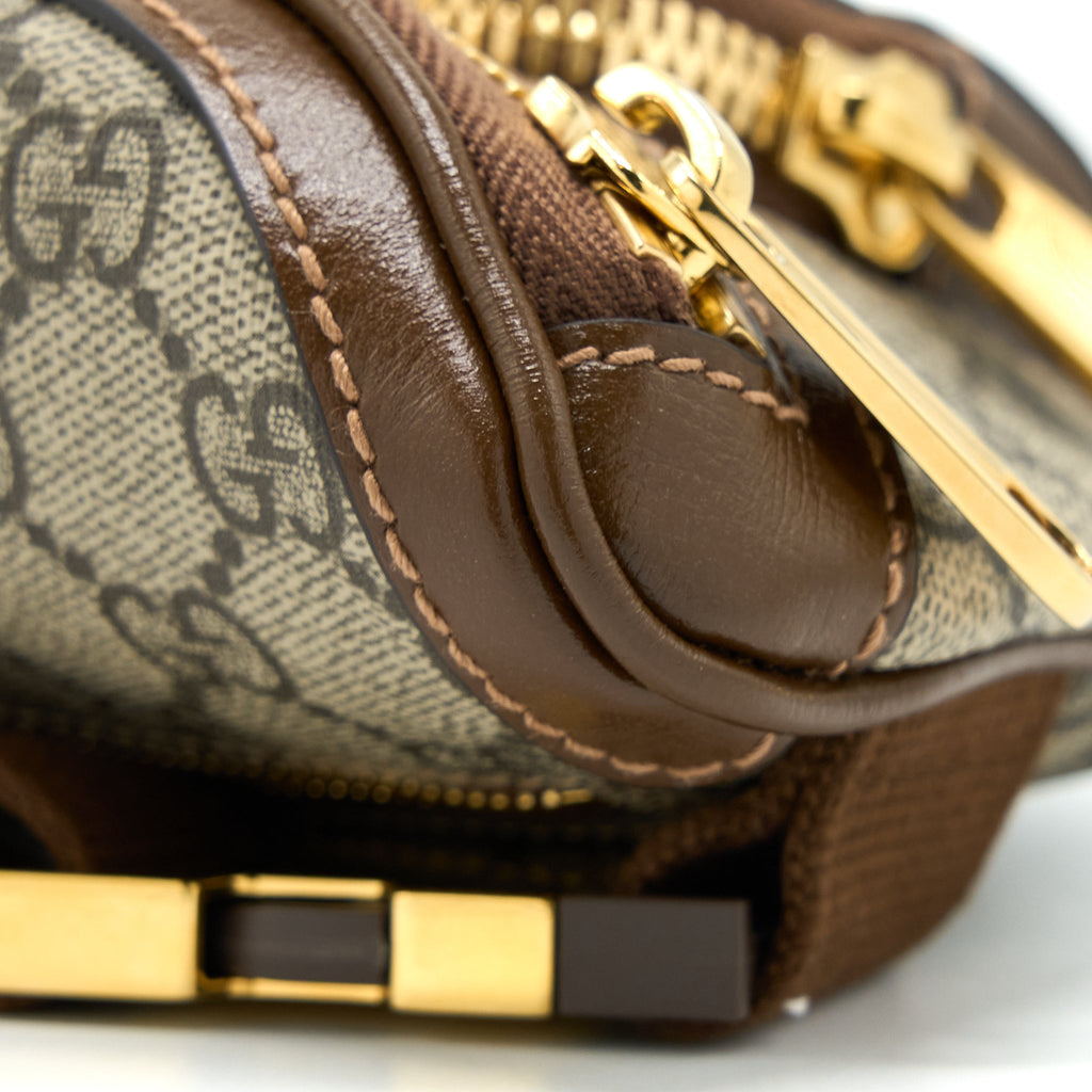 gucci-belt-bag-with-interlocking-g-gg-supreme-canvas-ghw