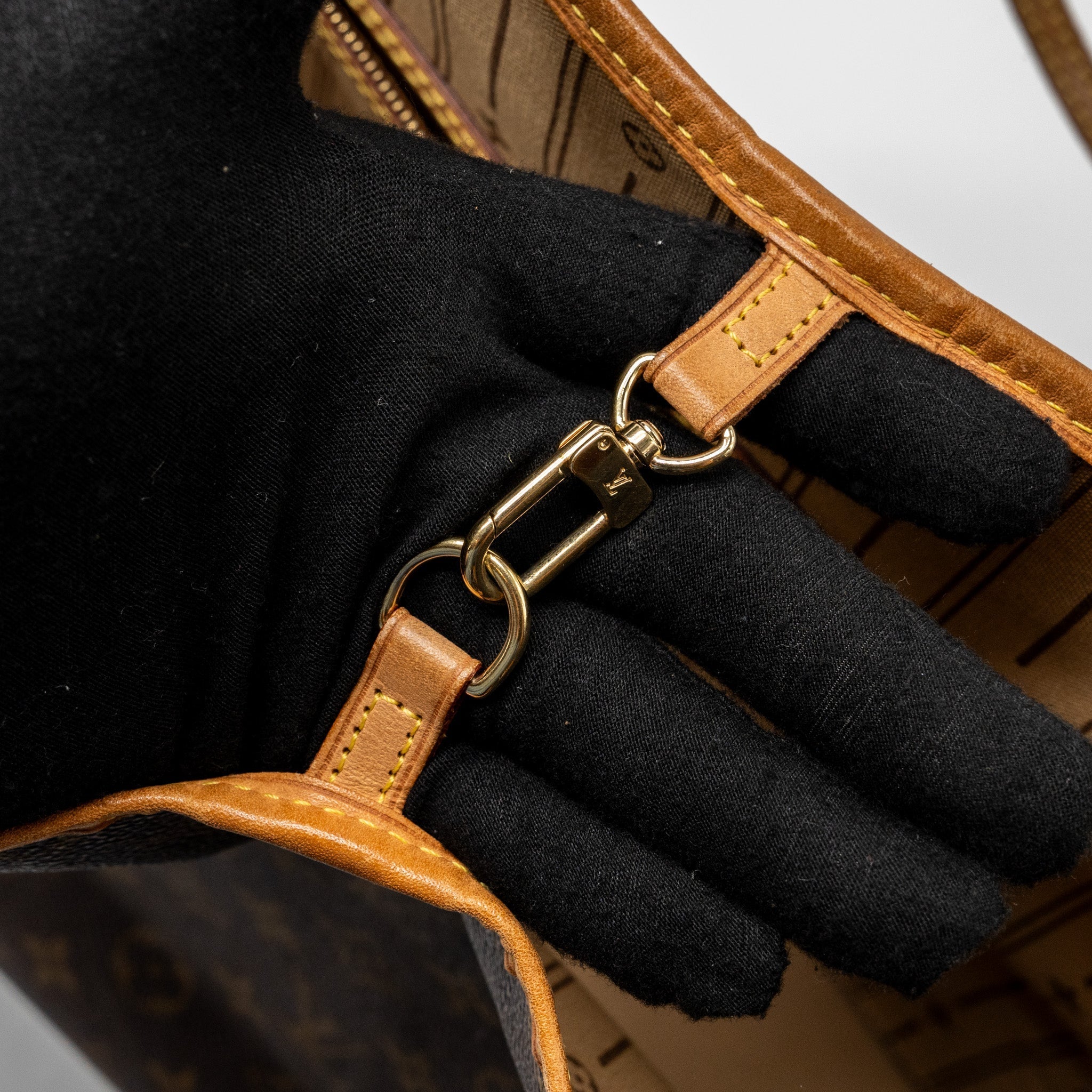 louis-vuitton-neverfull-gm-monogram-canvas-ghw-6
