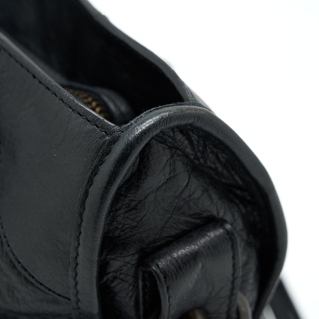 balenciaga-classic-city-bag-black-with-ruthenium-hardware