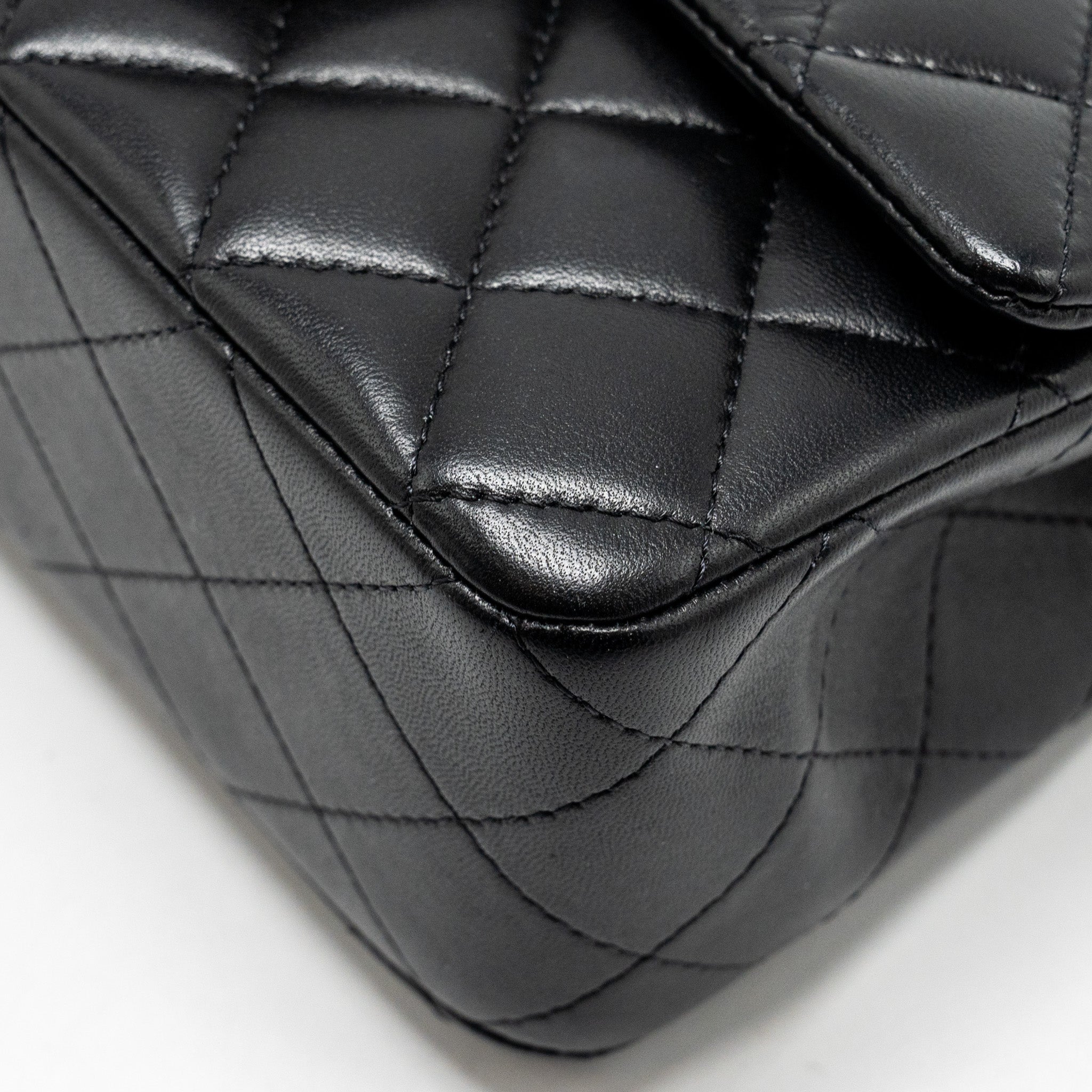 chanel-top-handle-mini-rectangular-flap-bag-lambskin-black-lghwmicrochip-3