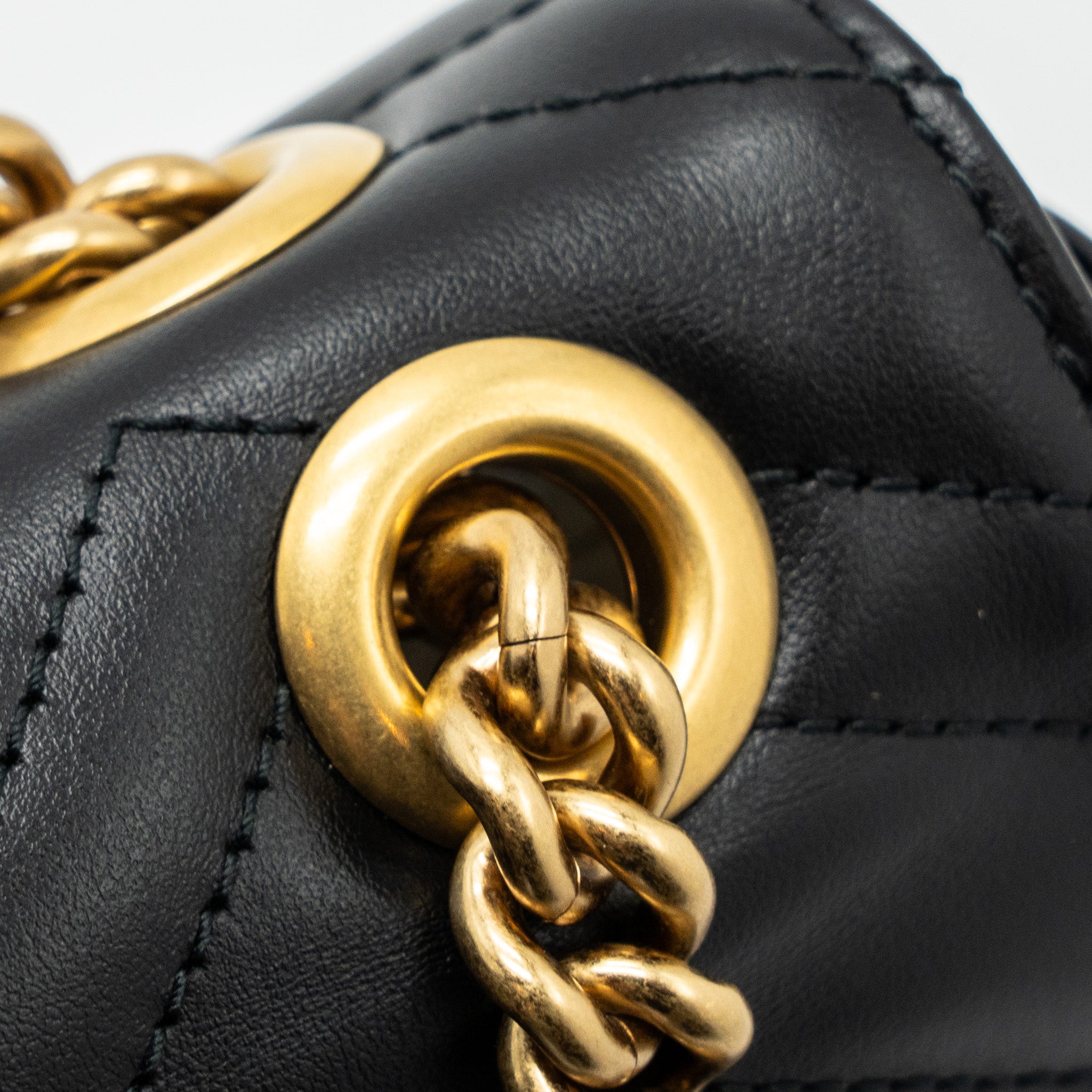 gucci-mini-marmont-calfskin-black-ghw
