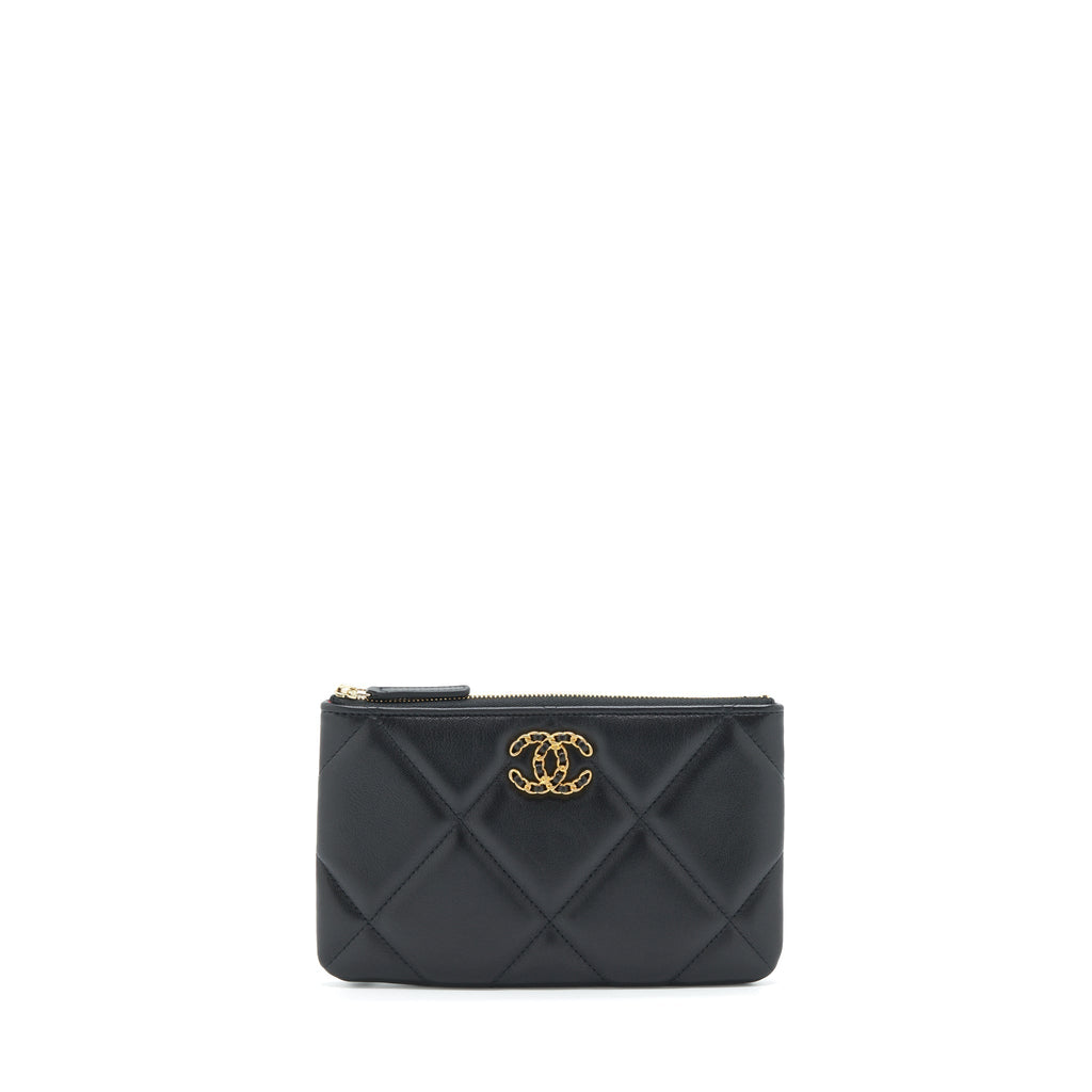 chanel-19-pouch-lambskin-black-ghw