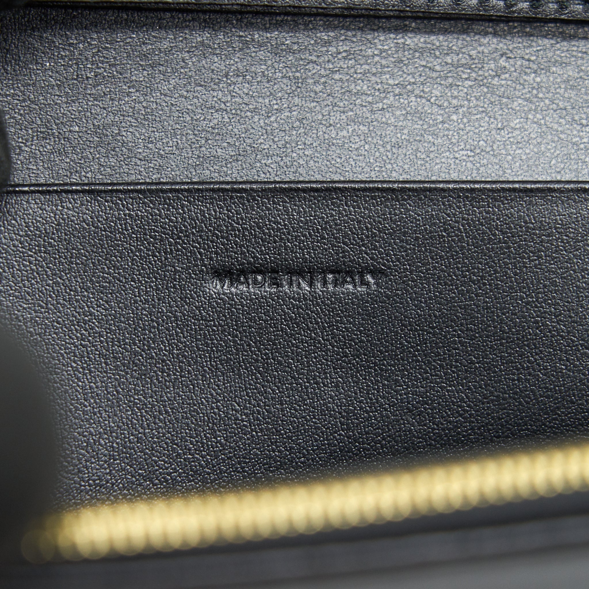 celine-calfskin-c-wallet-on-chain-bag-black-ghw