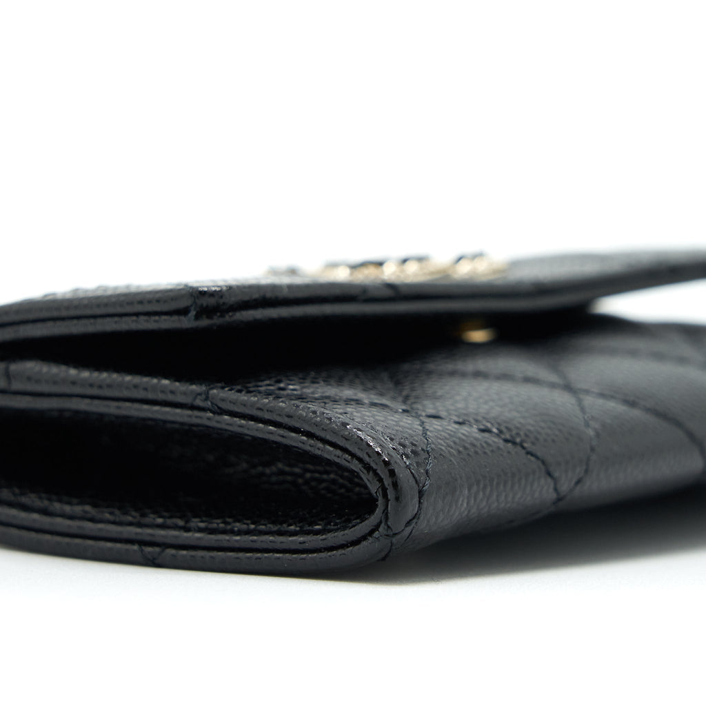 chanel-22s-detailed-logo-mini-flap-card-holder-caviar-black-lghw-1