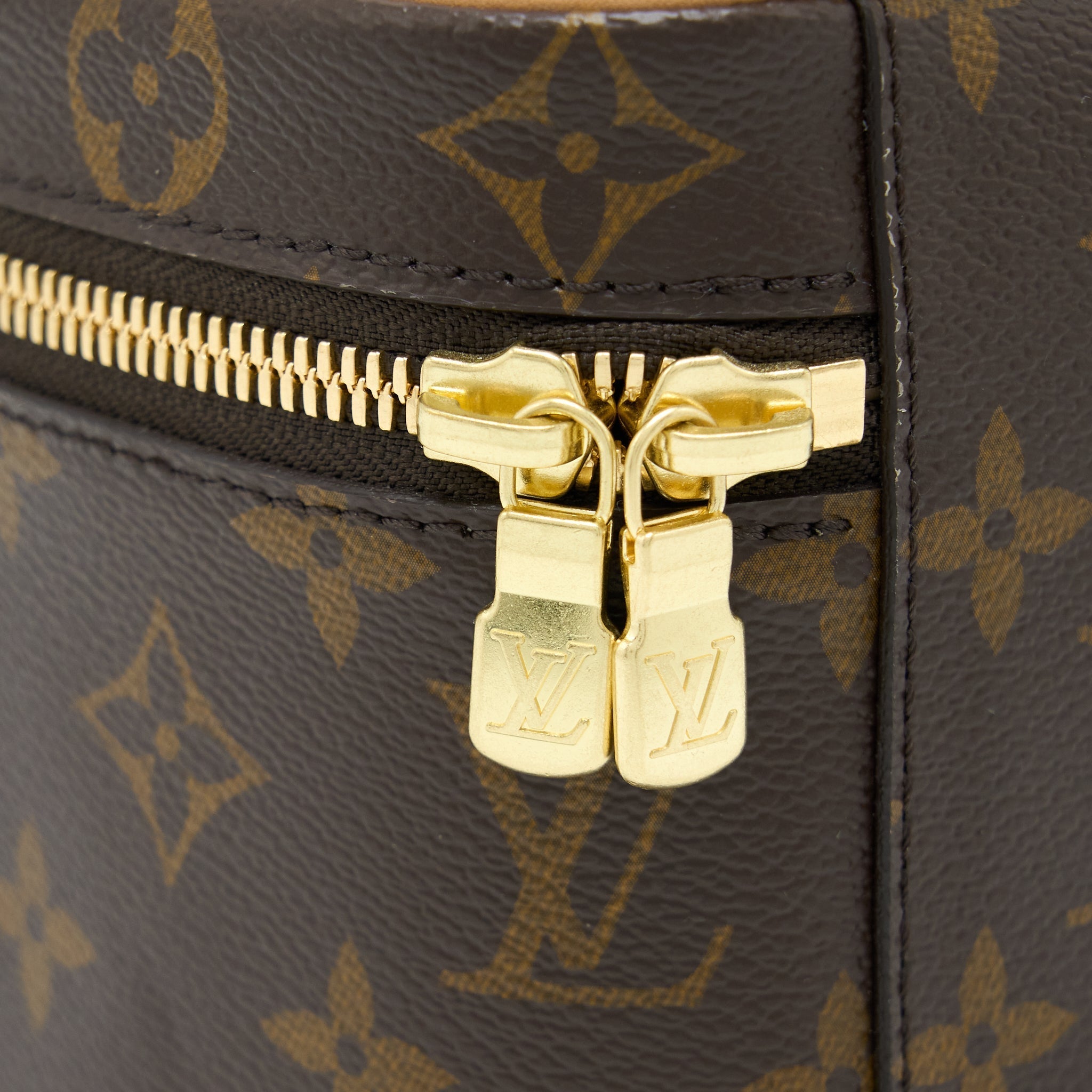 louis-vuitton-nice-mini-monogram-canvas-ghw