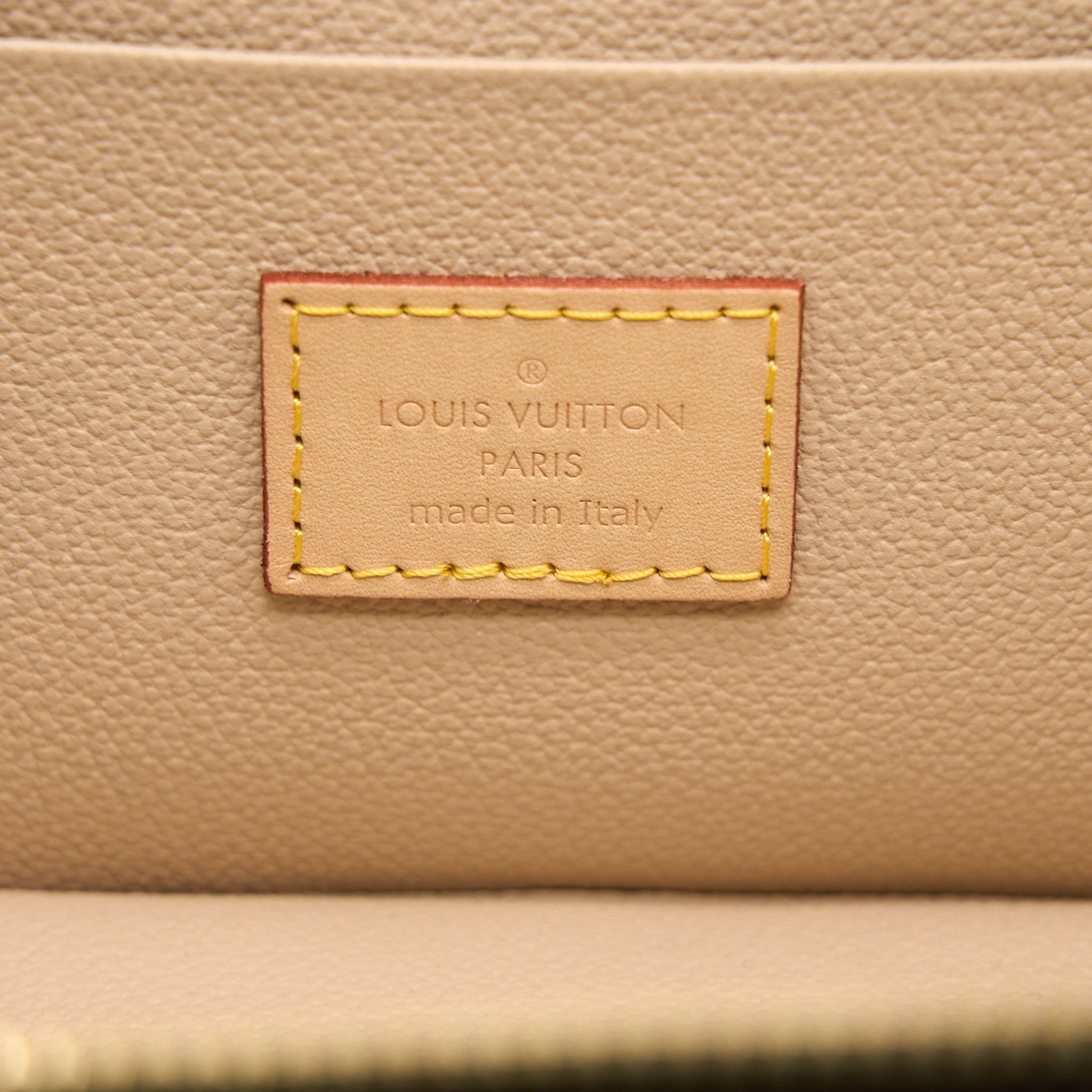 louis-vuitton-nice-mini-monogram-canvas-ghw