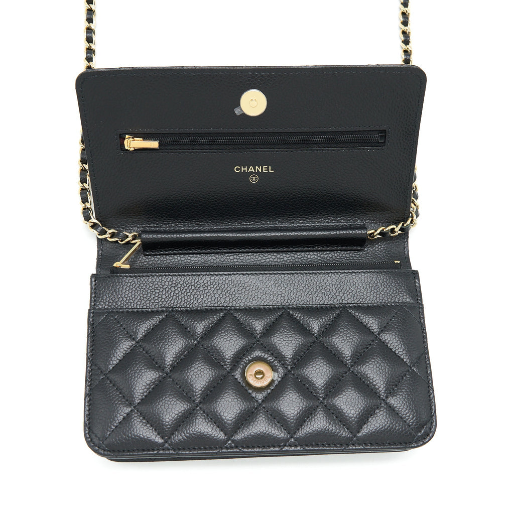 chanel-class-wallet-on-chain-caviar-black-ghw-microchip