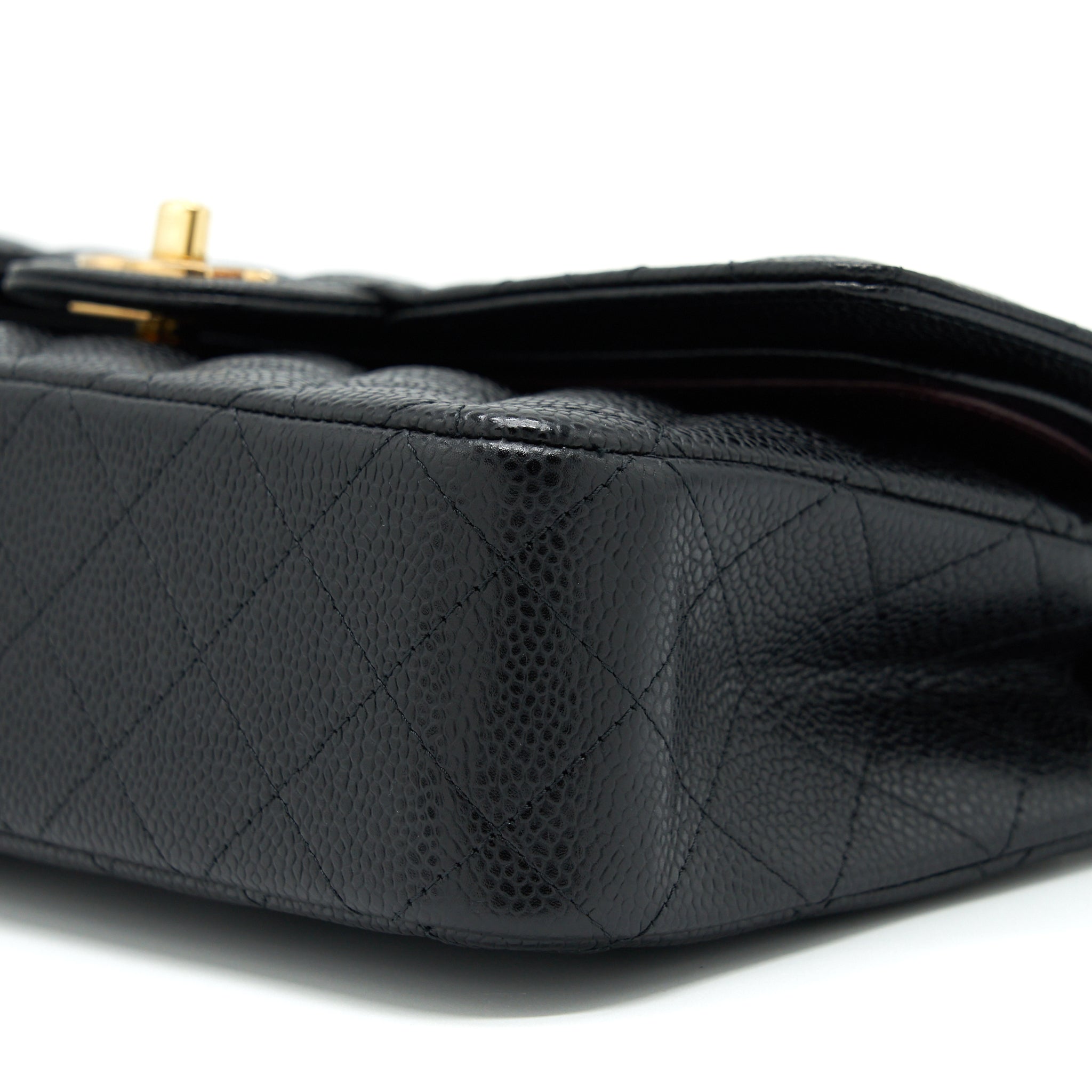 chanel-medium-classic-flap-bag-caviar-black-ghw-1
