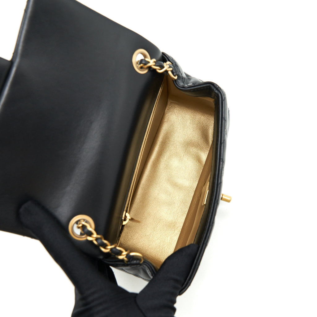 chanel-22c-pearl-crush-mini-square-flap-bag-lambskin-black-ghw-microchip