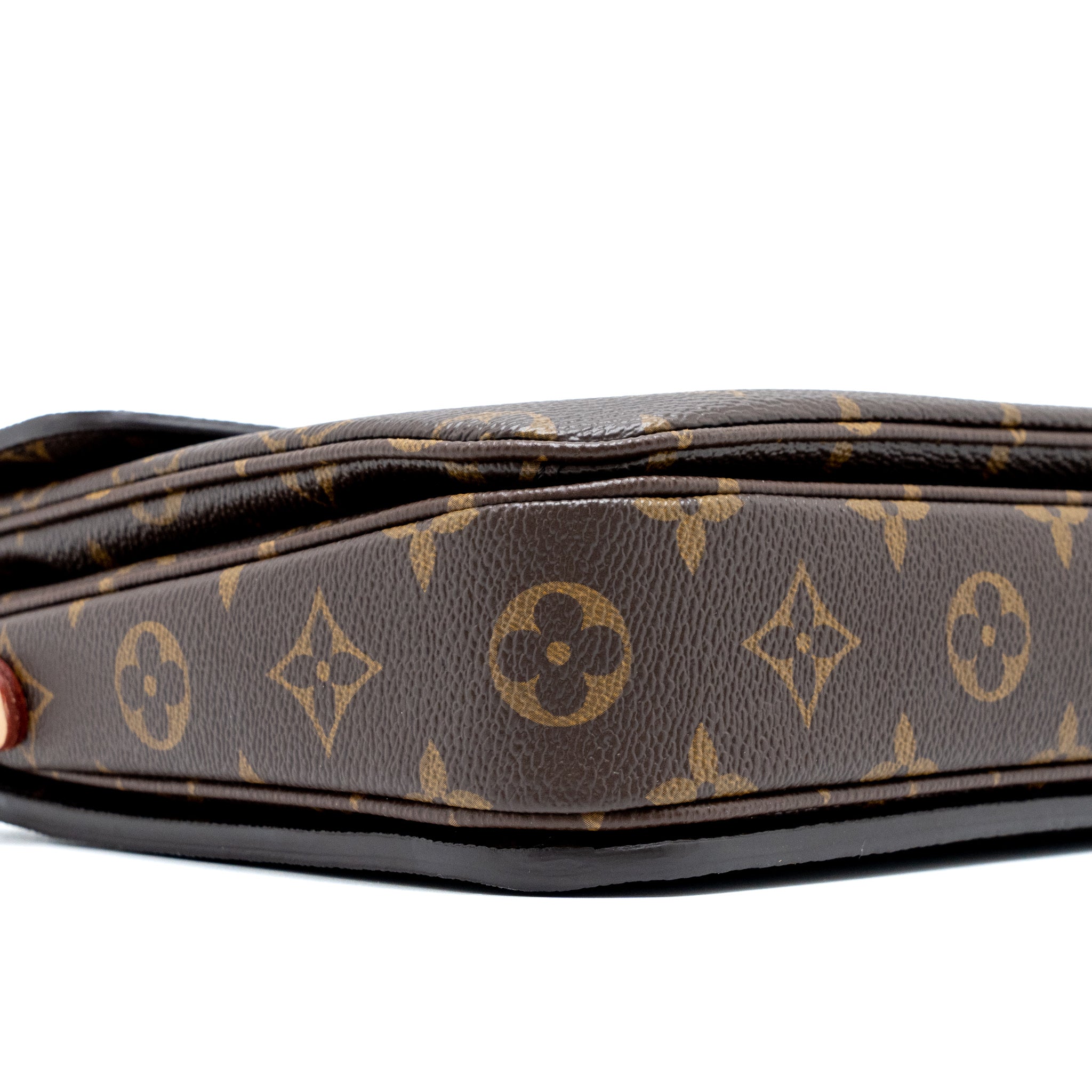 louis-vuitton-pochette-metis-monogram-canvas-ghw-9