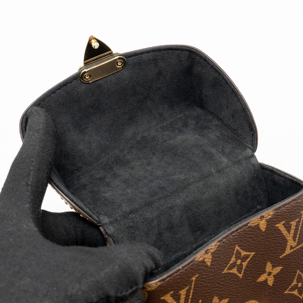 lv-camera-box-m82465
