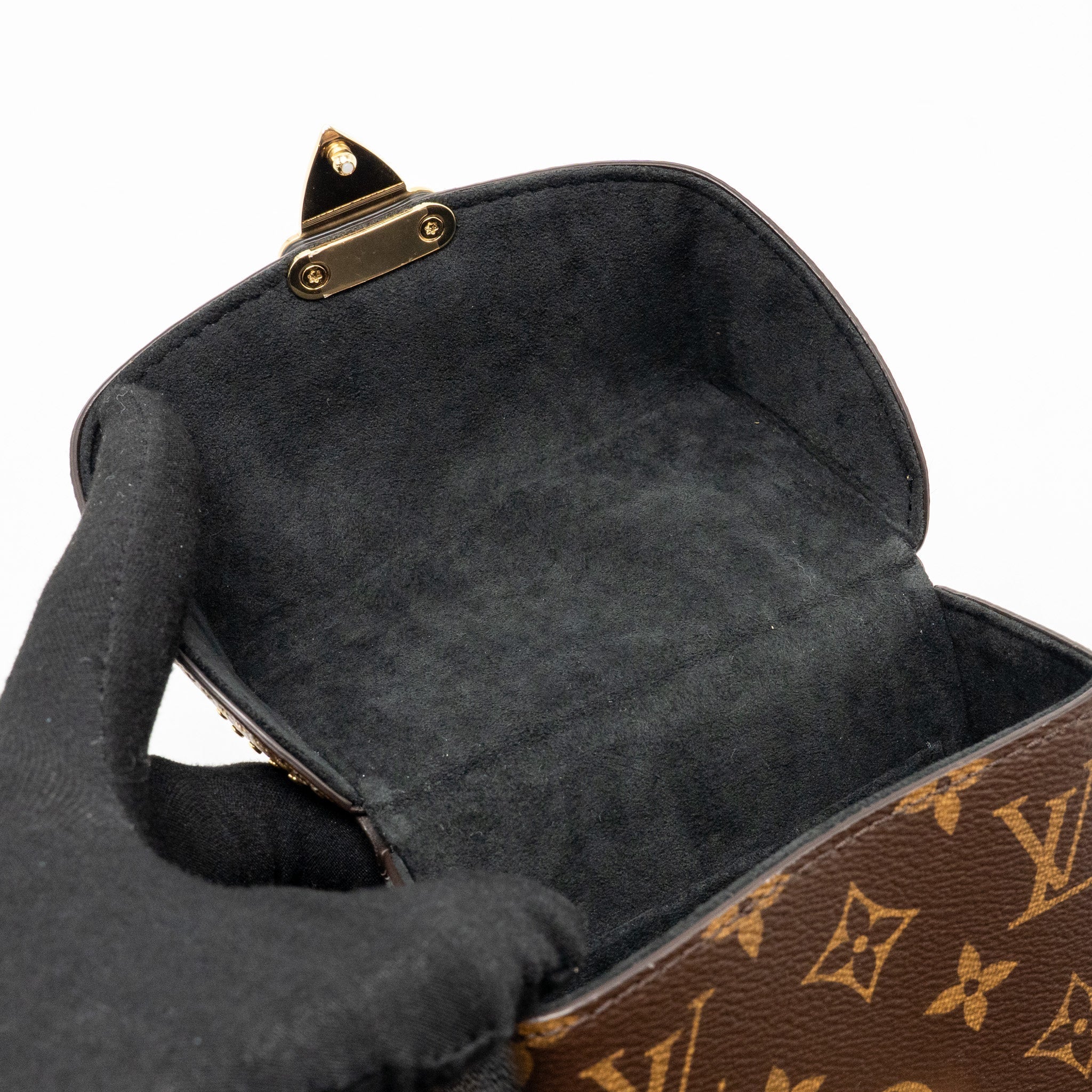 lv-camera-box-m82465