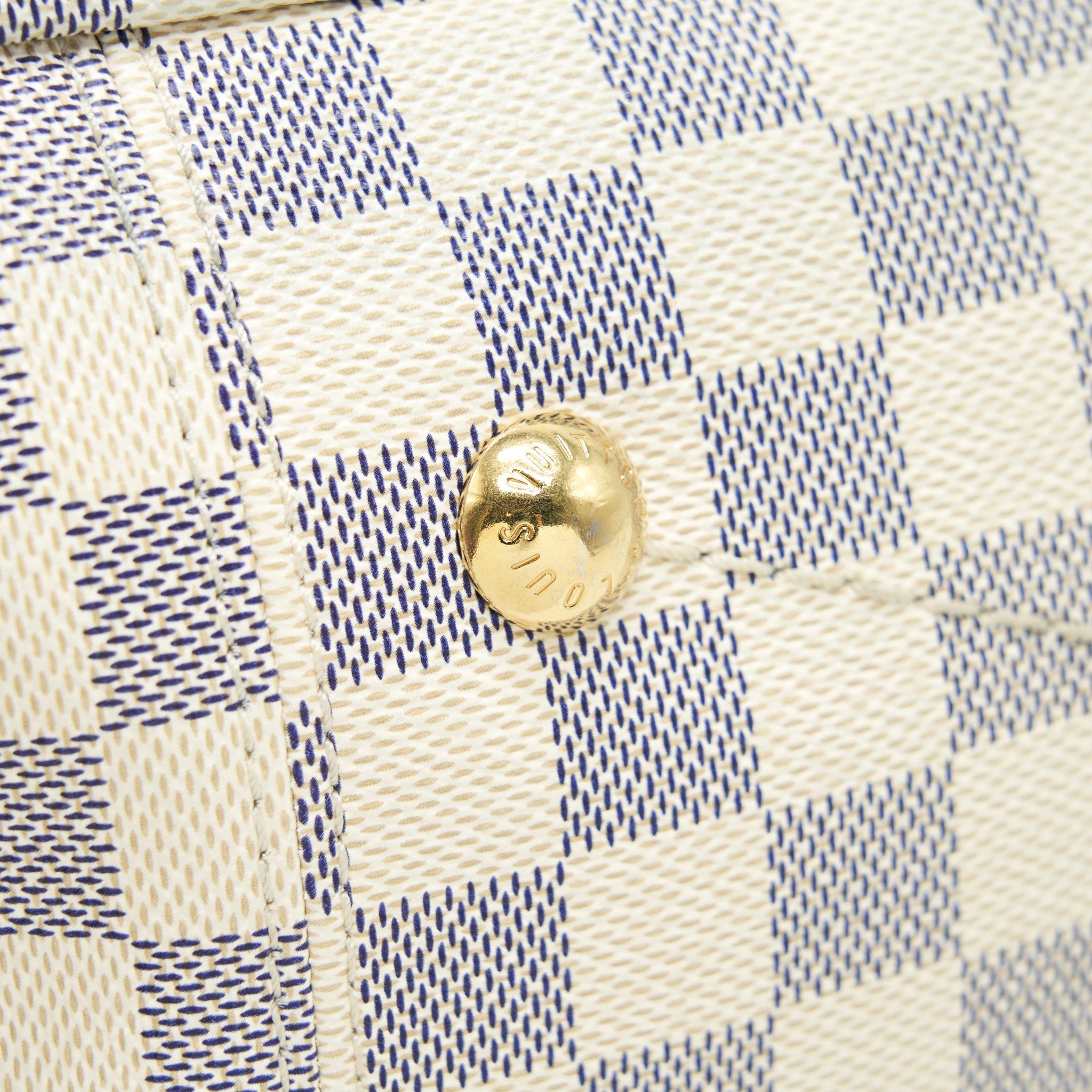 louis-vuitton-artsy-in-azur